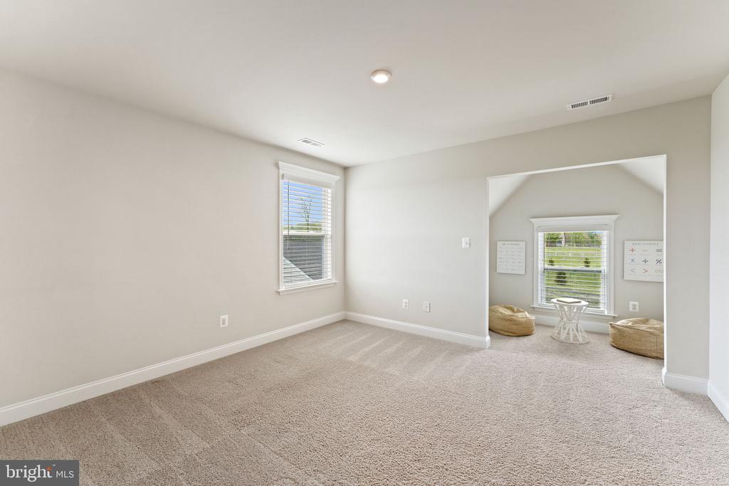 3039 CLEARVIEW FARM LANE, WARRENTON, Virginia 20186, 6 Bedrooms Bedrooms, ,5 BathroomsBathrooms,Residential,3039 CLEARVIEW FARM LANE,VAFQ2021320 MLS # VAFQ2021320