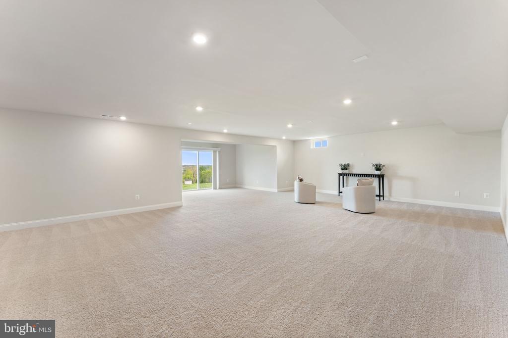 3039 CLEARVIEW FARM LANE, WARRENTON, Virginia 20186, 6 Bedrooms Bedrooms, ,5 BathroomsBathrooms,Residential,3039 CLEARVIEW FARM LANE,VAFQ2021320 MLS # VAFQ2021320