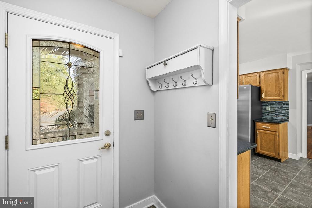 4406 HILLTOP CT, FREDERICKSBURG, Virginia 22408, 3 Bedrooms Bedrooms, ,2 BathroomsBathrooms,Residential,4406 HILLTOP CT,VASP2041006 MLS # VASP2041006