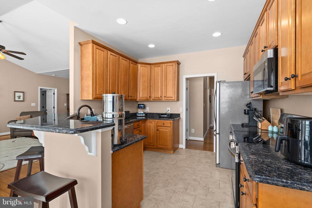 10202 SPRING CREEK DR, SPOTSYLVANIA, Virginia 22553, 4 Bedrooms Bedrooms, ,3 BathroomsBathrooms,Residential,10202 SPRING CREEK DR,VASP2038662 MLS # VASP2038662