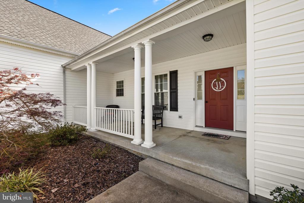 10202 SPRING CREEK DR, SPOTSYLVANIA, Virginia 22553, 4 Bedrooms Bedrooms, ,3 BathroomsBathrooms,Residential,10202 SPRING CREEK DR,VASP2038662 MLS # VASP2038662