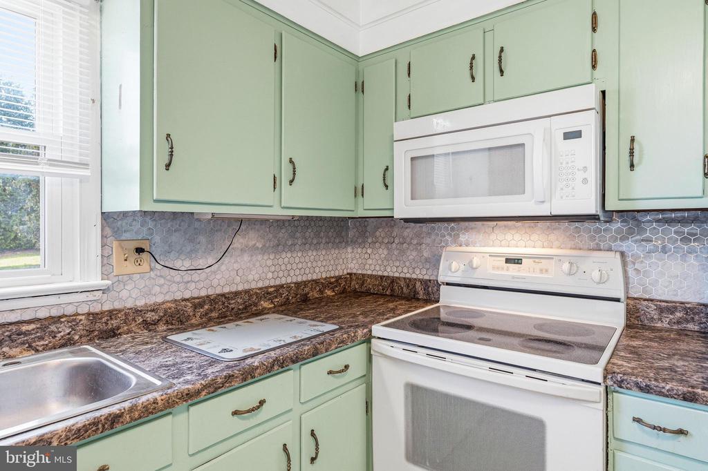 25 WOODLAND PARK DR, LURAY, Virginia 22835, 4 Bedrooms Bedrooms, ,2 BathroomsBathrooms,Residential,25 WOODLAND PARK DR,VAPA2006212 MLS # VAPA2006212