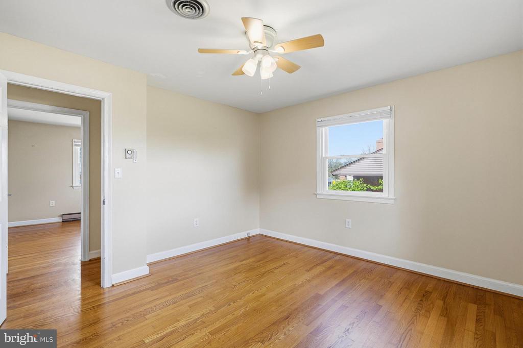 25 WOODLAND PARK DR, LURAY, Virginia 22835, 4 Bedrooms Bedrooms, ,2 BathroomsBathrooms,Residential,25 WOODLAND PARK DR,VAPA2006212 MLS # VAPA2006212