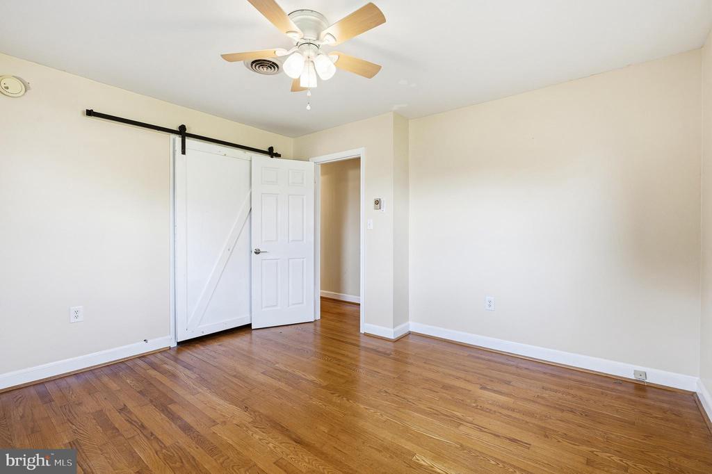 25 WOODLAND PARK DR, LURAY, Virginia 22835, 4 Bedrooms Bedrooms, ,2 BathroomsBathrooms,Residential,25 WOODLAND PARK DR,VAPA2006212 MLS # VAPA2006212