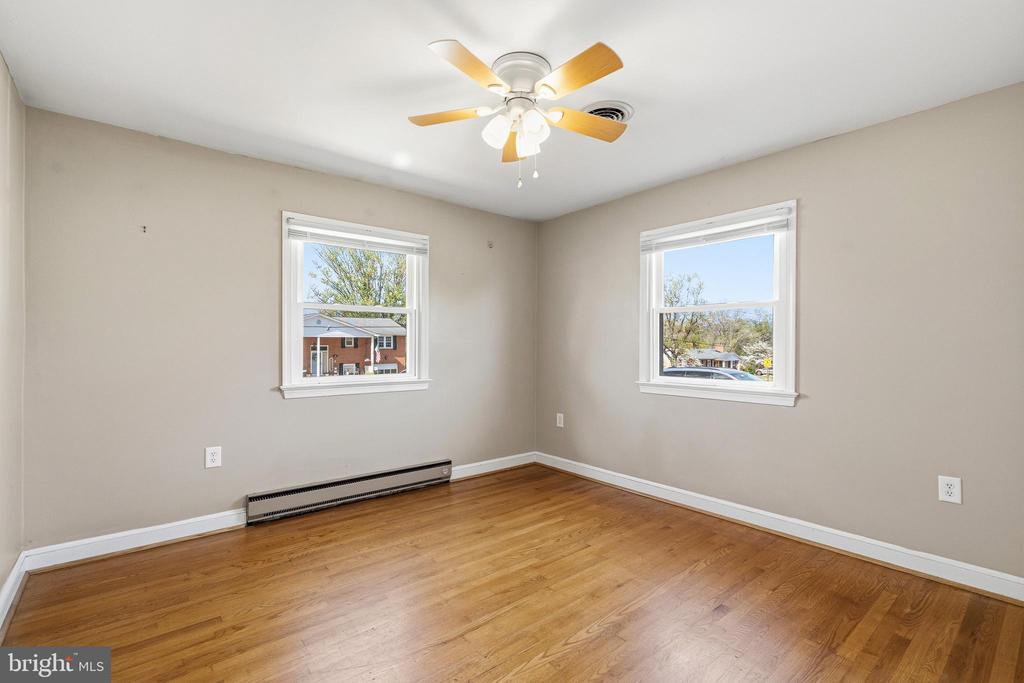 25 WOODLAND PARK DR, LURAY, Virginia 22835, 4 Bedrooms Bedrooms, ,2 BathroomsBathrooms,Residential,25 WOODLAND PARK DR,VAPA2006212 MLS # VAPA2006212