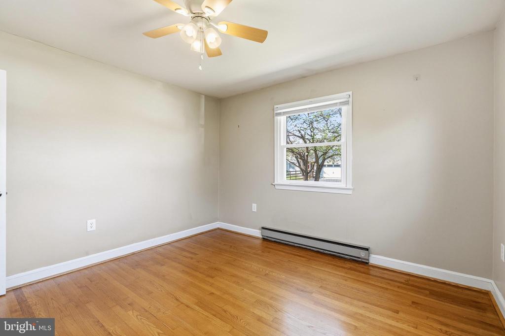 25 WOODLAND PARK DR, LURAY, Virginia 22835, 4 Bedrooms Bedrooms, ,2 BathroomsBathrooms,Residential,25 WOODLAND PARK DR,VAPA2006212 MLS # VAPA2006212