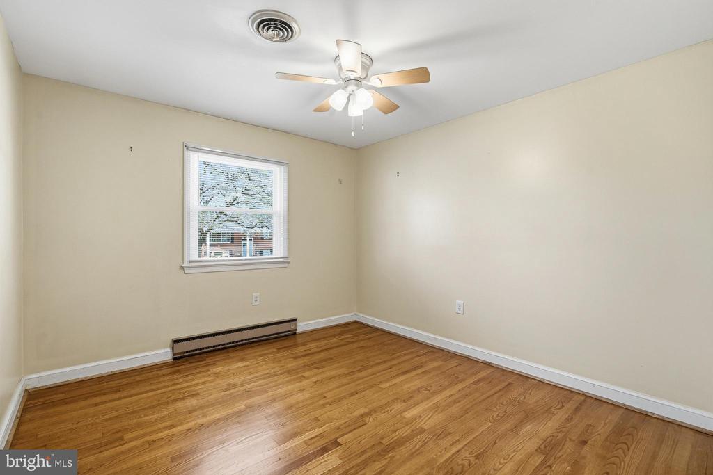 25 WOODLAND PARK DR, LURAY, Virginia 22835, 4 Bedrooms Bedrooms, ,2 BathroomsBathrooms,Residential,25 WOODLAND PARK DR,VAPA2006212 MLS # VAPA2006212