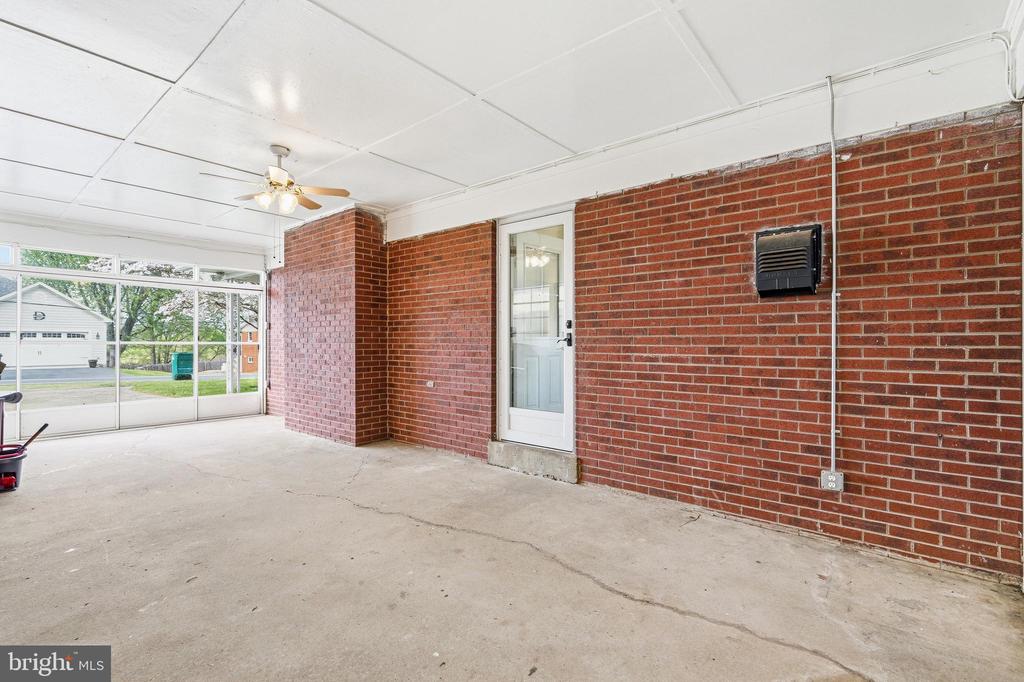 25 WOODLAND PARK DR, LURAY, Virginia 22835, 4 Bedrooms Bedrooms, ,2 BathroomsBathrooms,Residential,25 WOODLAND PARK DR,VAPA2006212 MLS # VAPA2006212