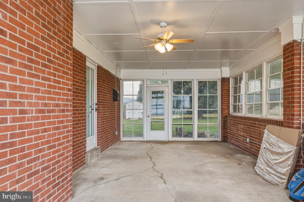 25 WOODLAND PARK DR, LURAY, Virginia 22835, 4 Bedrooms Bedrooms, ,2 BathroomsBathrooms,Residential,25 WOODLAND PARK DR,VAPA2006212 MLS # VAPA2006212