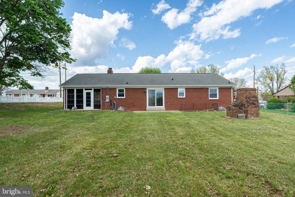 25 WOODLAND PARK DR, LURAY, Virginia 22835, 4 Bedrooms Bedrooms, ,2 BathroomsBathrooms,Residential,25 WOODLAND PARK DR,VAPA2006212 MLS # VAPA2006212