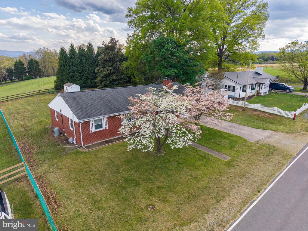 25 WOODLAND PARK DR, LURAY, Virginia 22835, 4 Bedrooms Bedrooms, ,2 BathroomsBathrooms,Residential,25 WOODLAND PARK DR,VAPA2006212 MLS # VAPA2006212