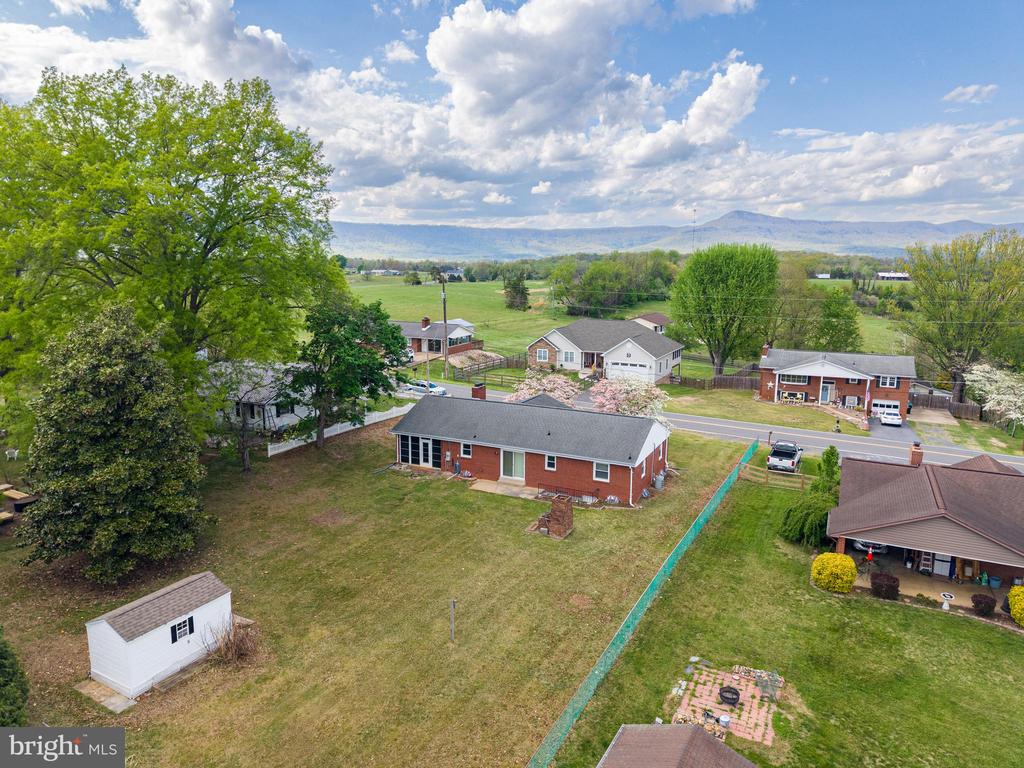 25 WOODLAND PARK DR, LURAY, Virginia 22835, 4 Bedrooms Bedrooms, ,2 BathroomsBathrooms,Residential,25 WOODLAND PARK DR,VAPA2006212 MLS # VAPA2006212