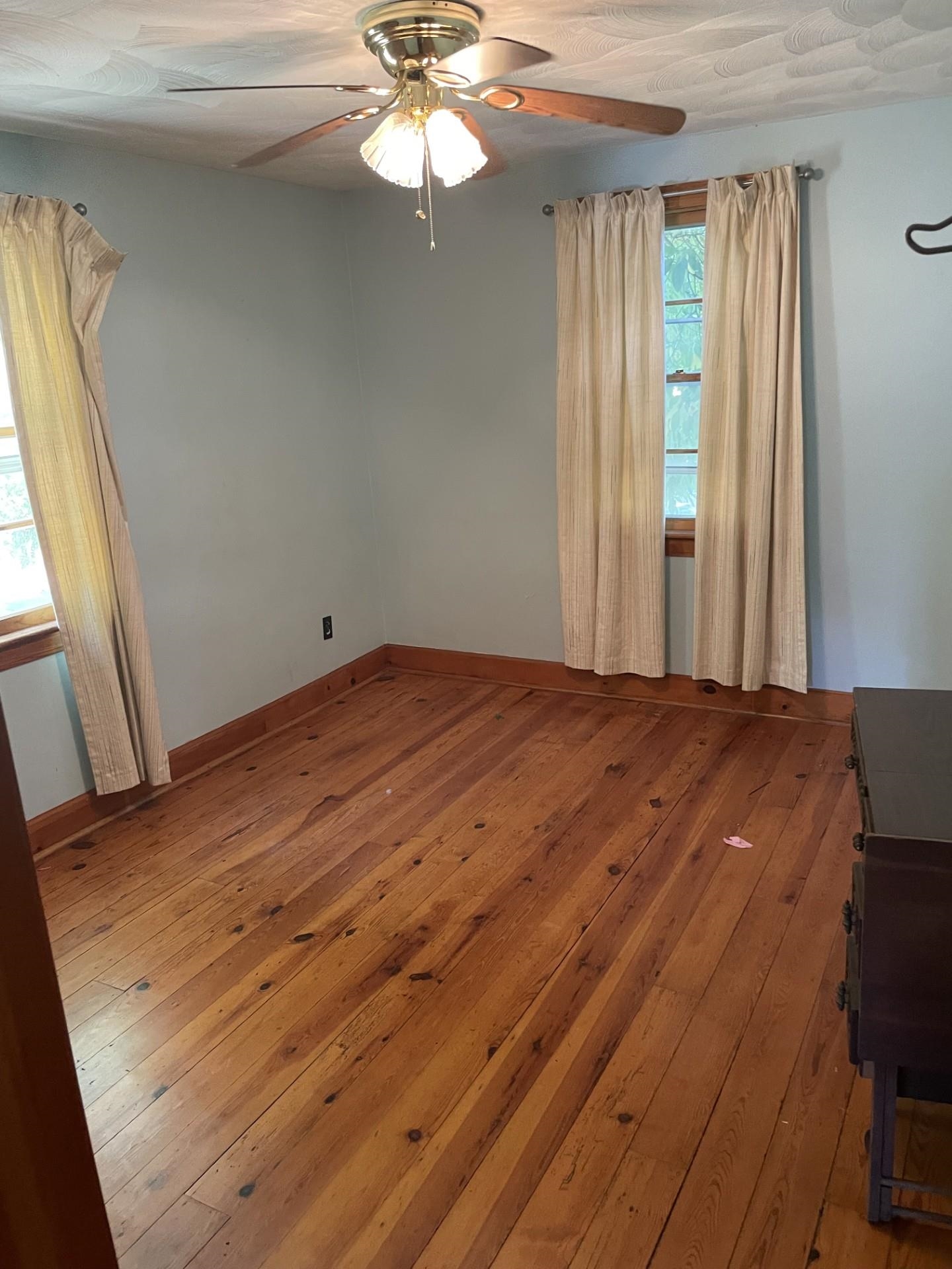 27 MIDDLE RIVER DR, VERONA, Virginia 24482, 3 Bedrooms Bedrooms, ,2 BathroomsBathrooms,Residential,27 MIDDLE RIVER DR,668853 MLS # 668853