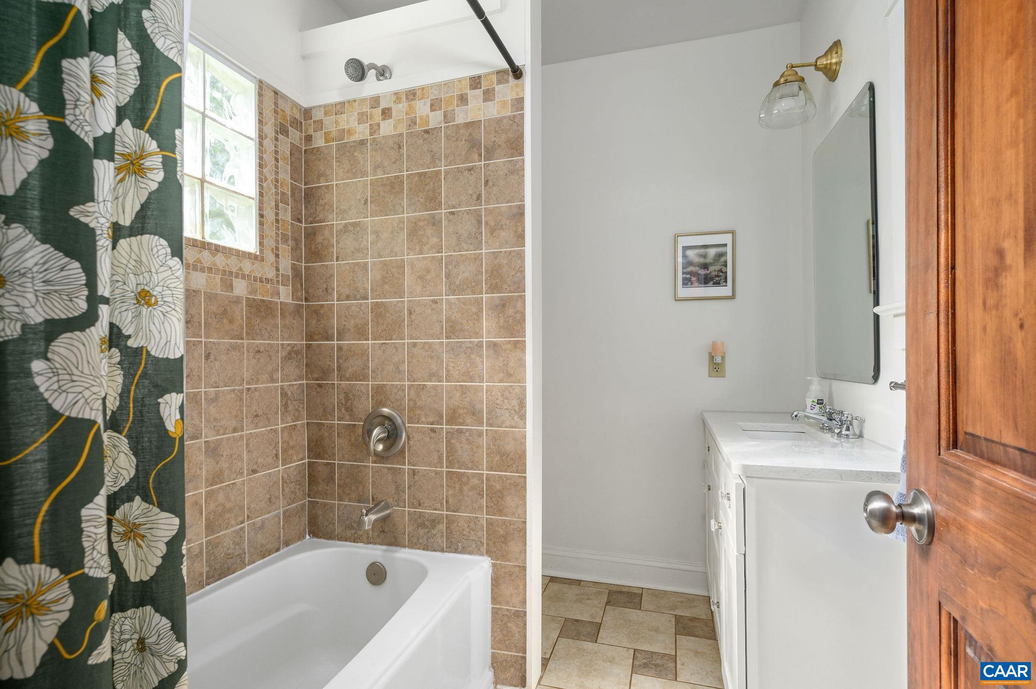 822 MONTICELLO AVE, CHARLOTTESVILLE, Virginia 22902, 3 Bedrooms Bedrooms, ,2 BathroomsBathrooms,Residential,822 MONTICELLO AVE,675657 MLS # 675657