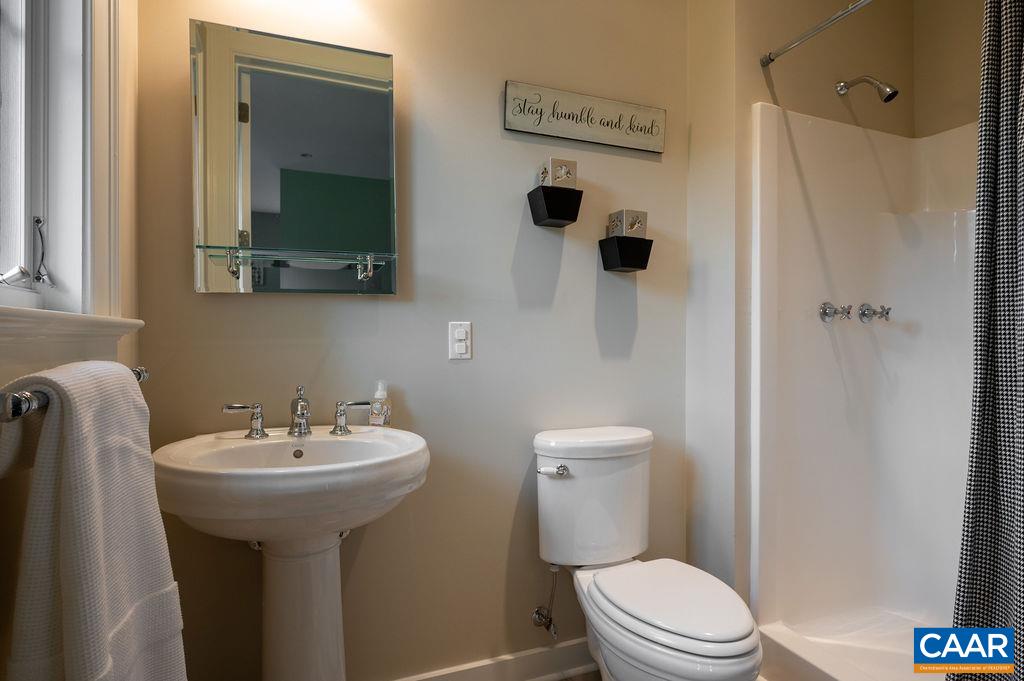 6877 HARVEST FARMS LN, CROZET, Virginia 22932, 4 Bedrooms Bedrooms, ,4 BathroomsBathrooms,Residential,6877 HARVEST FARMS LN,675834 MLS # 675834