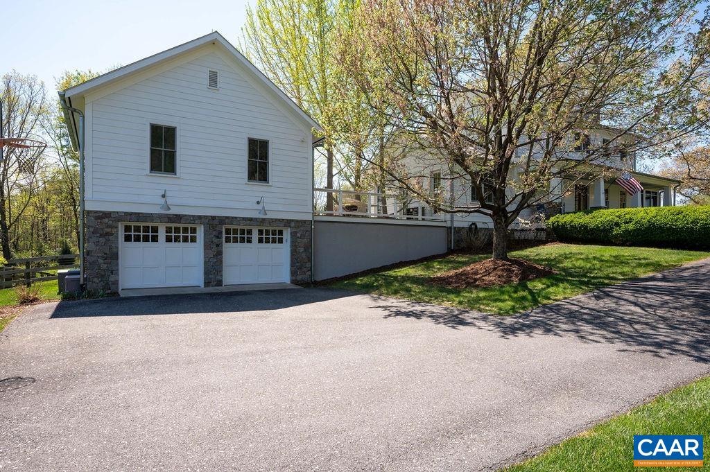 6877 HARVEST FARMS LN, CROZET, Virginia 22932, 4 Bedrooms Bedrooms, ,4 BathroomsBathrooms,Residential,6877 HARVEST FARMS LN,675834 MLS # 675834