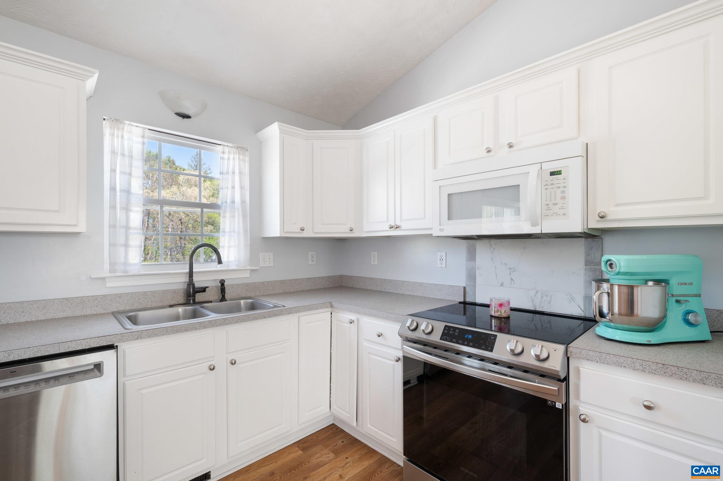 225 MAYFIELD LN, WAYNESBORO, Virginia 22980, 4 Bedrooms Bedrooms, ,3 BathroomsBathrooms,Residential,225 MAYFIELD LN,675855 MLS # 675855