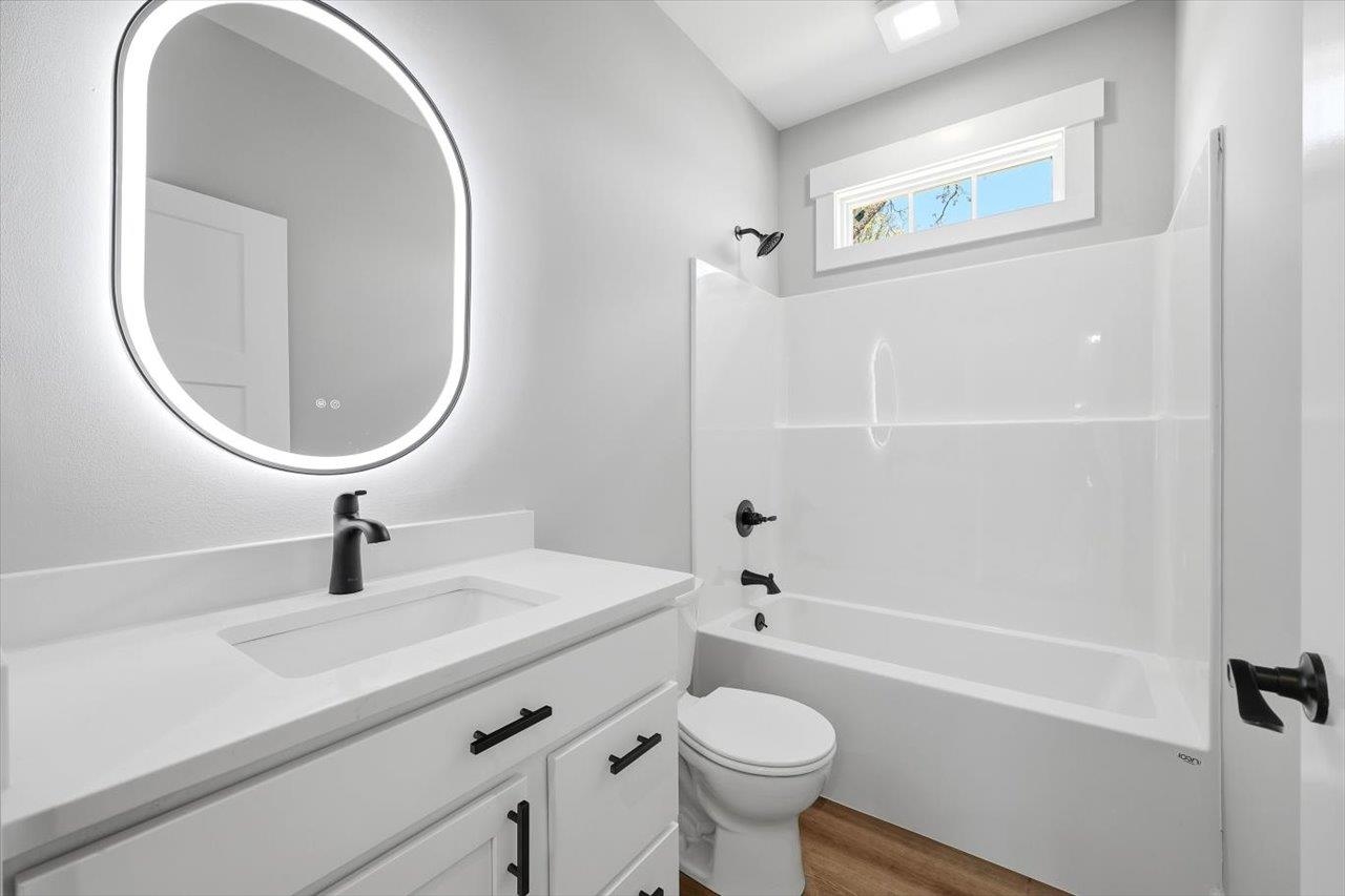 103 HILLTOP TERRACE RD, STAUNTON, Virginia 24401, 4 Bedrooms Bedrooms, ,2 BathroomsBathrooms,Residential,South on Rt 11 turn right on Fleetwood rd. At the,103 HILLTOP TERRACE RD,675856 MLS # 675856