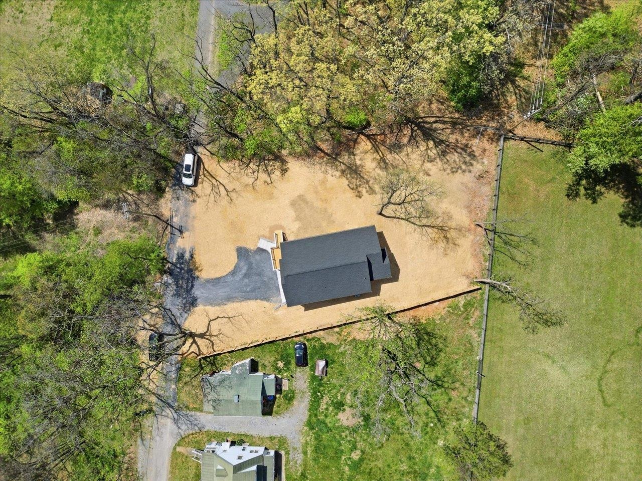 103 HILLTOP TERRACE RD, STAUNTON, Virginia 24401, 4 Bedrooms Bedrooms, ,2 BathroomsBathrooms,Residential,South on Rt 11 turn right on Fleetwood rd. At the,103 HILLTOP TERRACE RD,675856 MLS # 675856