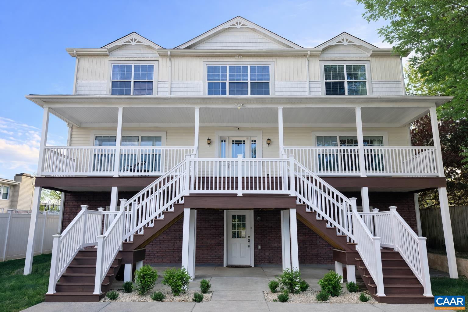 1006 LONG ST, CHARLOTTESVILLE, Virginia 22901, 5 Bedrooms Bedrooms, ,3 BathroomsBathrooms,Residential,1006 LONG ST,675857 MLS # 675857