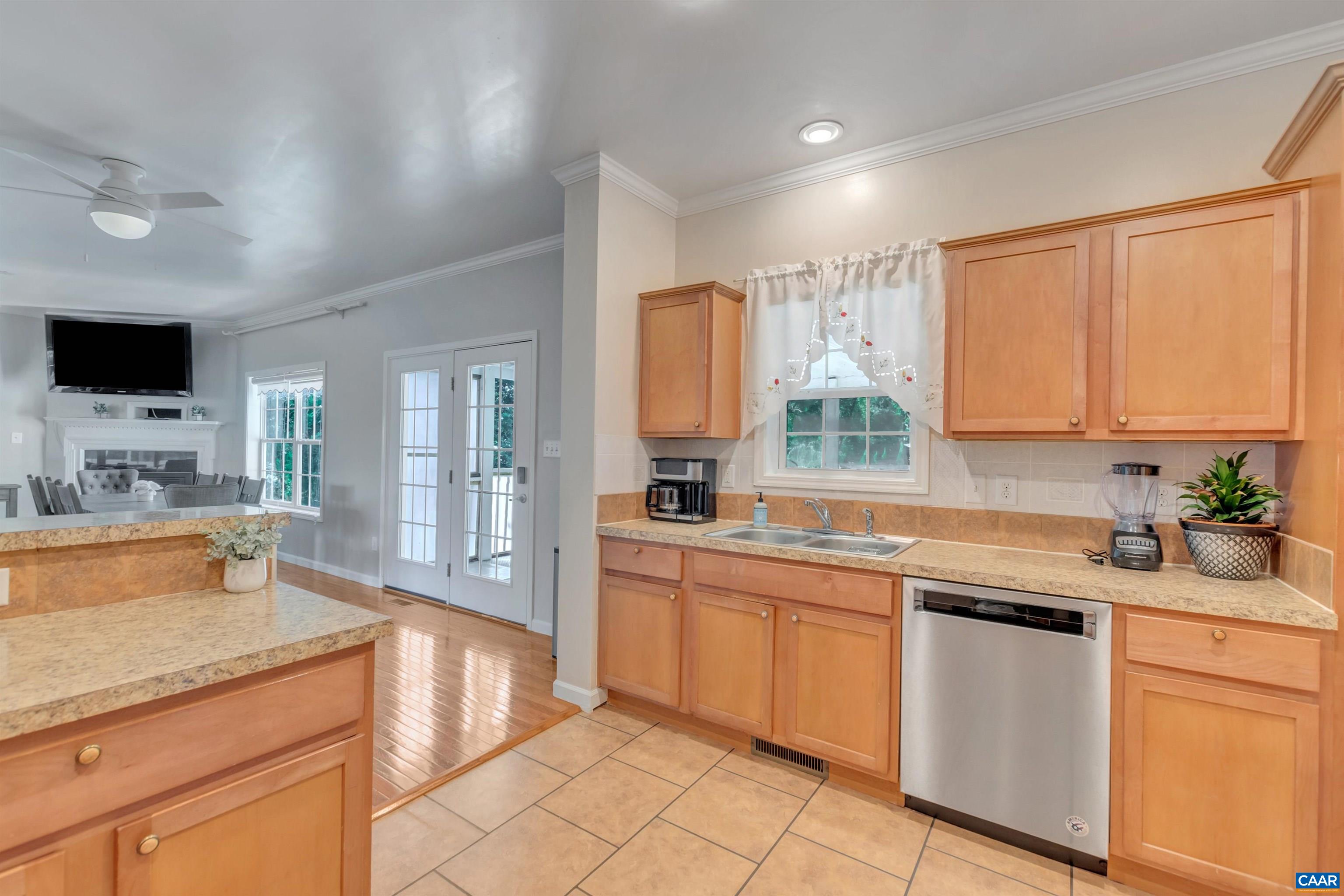 1006 LONG ST, CHARLOTTESVILLE, Virginia 22901, 5 Bedrooms Bedrooms, ,3 BathroomsBathrooms,Residential,1006 LONG ST,675857 MLS # 675857