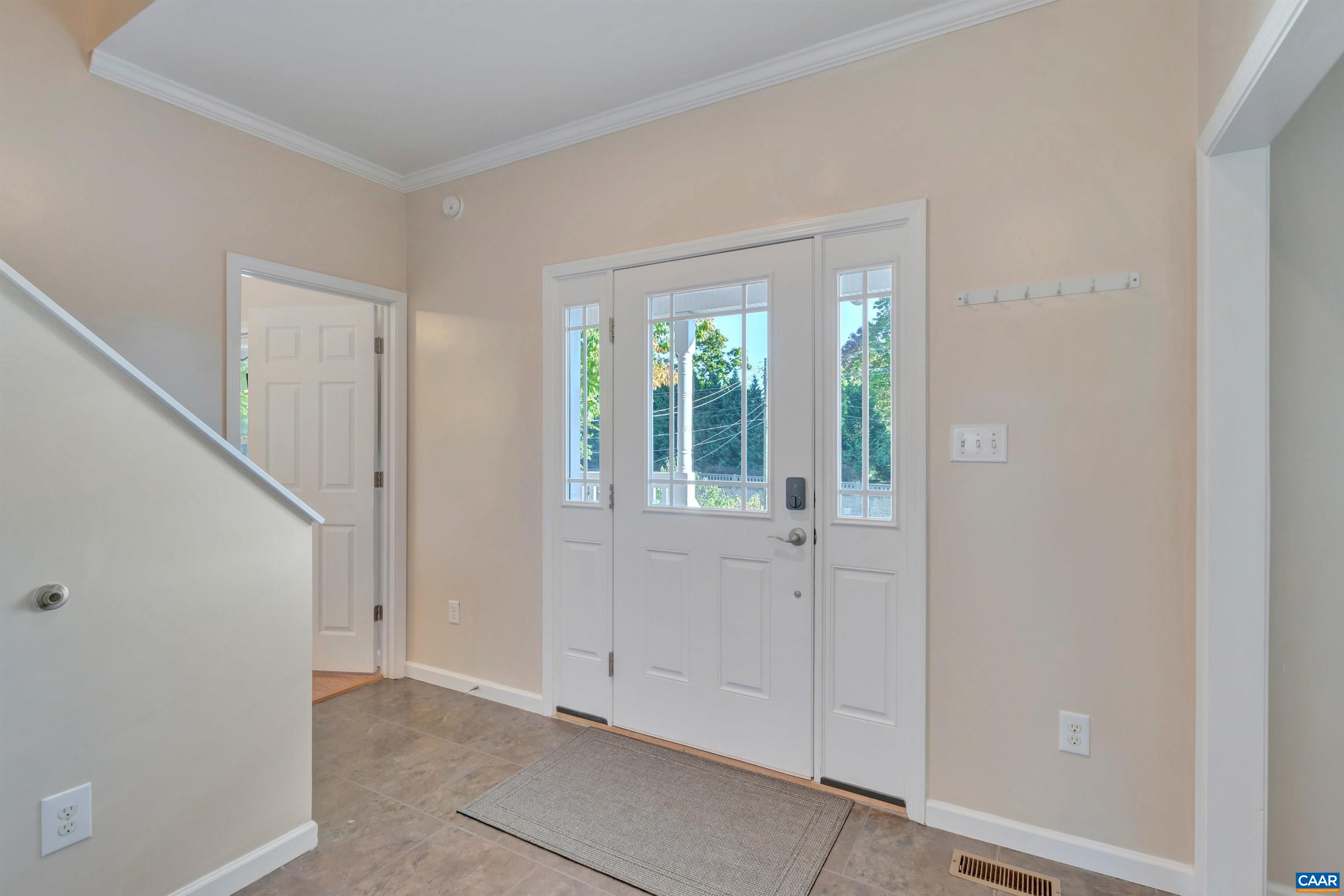 1006 LONG ST, CHARLOTTESVILLE, Virginia 22901, 5 Bedrooms Bedrooms, ,3 BathroomsBathrooms,Residential,1006 LONG ST,675857 MLS # 675857