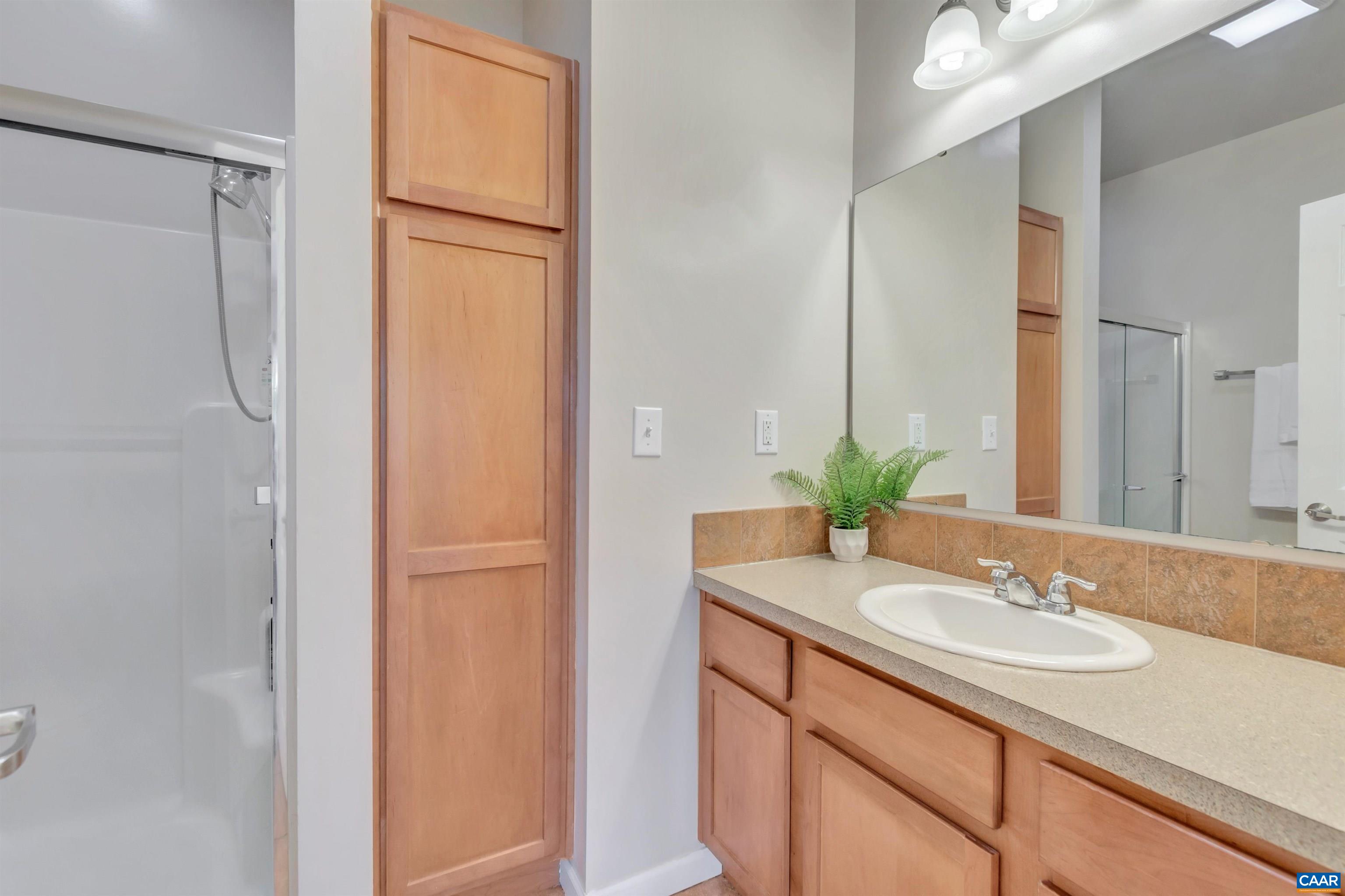 1006 LONG ST, CHARLOTTESVILLE, Virginia 22901, 5 Bedrooms Bedrooms, ,3 BathroomsBathrooms,Residential,1006 LONG ST,675857 MLS # 675857