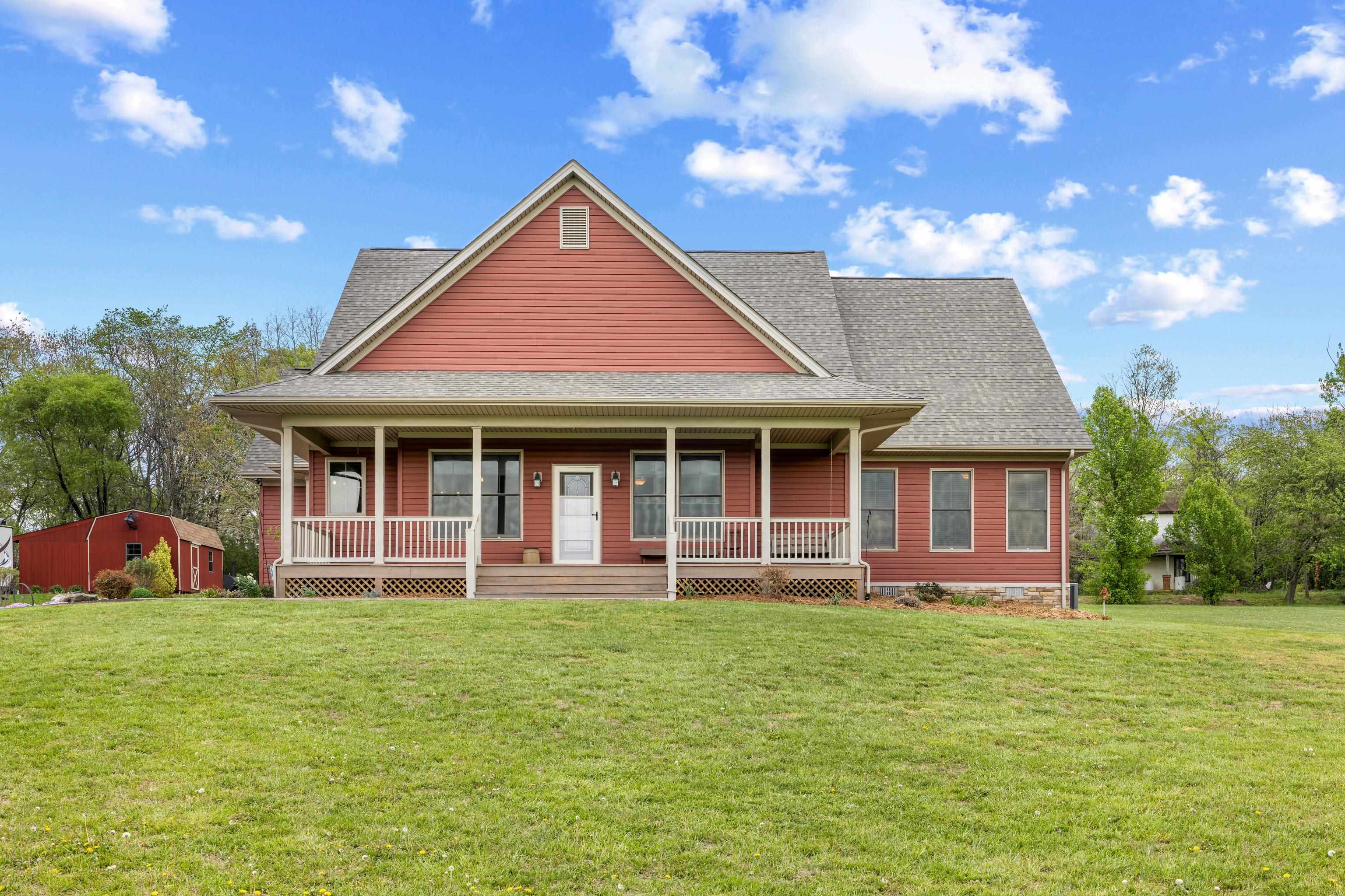 2390 TINKLING SPRING RD, STUARTS DRAFT, Virginia 24477, 3 Bedrooms Bedrooms, ,2 BathroomsBathrooms,Residential,2390 TINKLING SPRING RD,675858 MLS # 675858