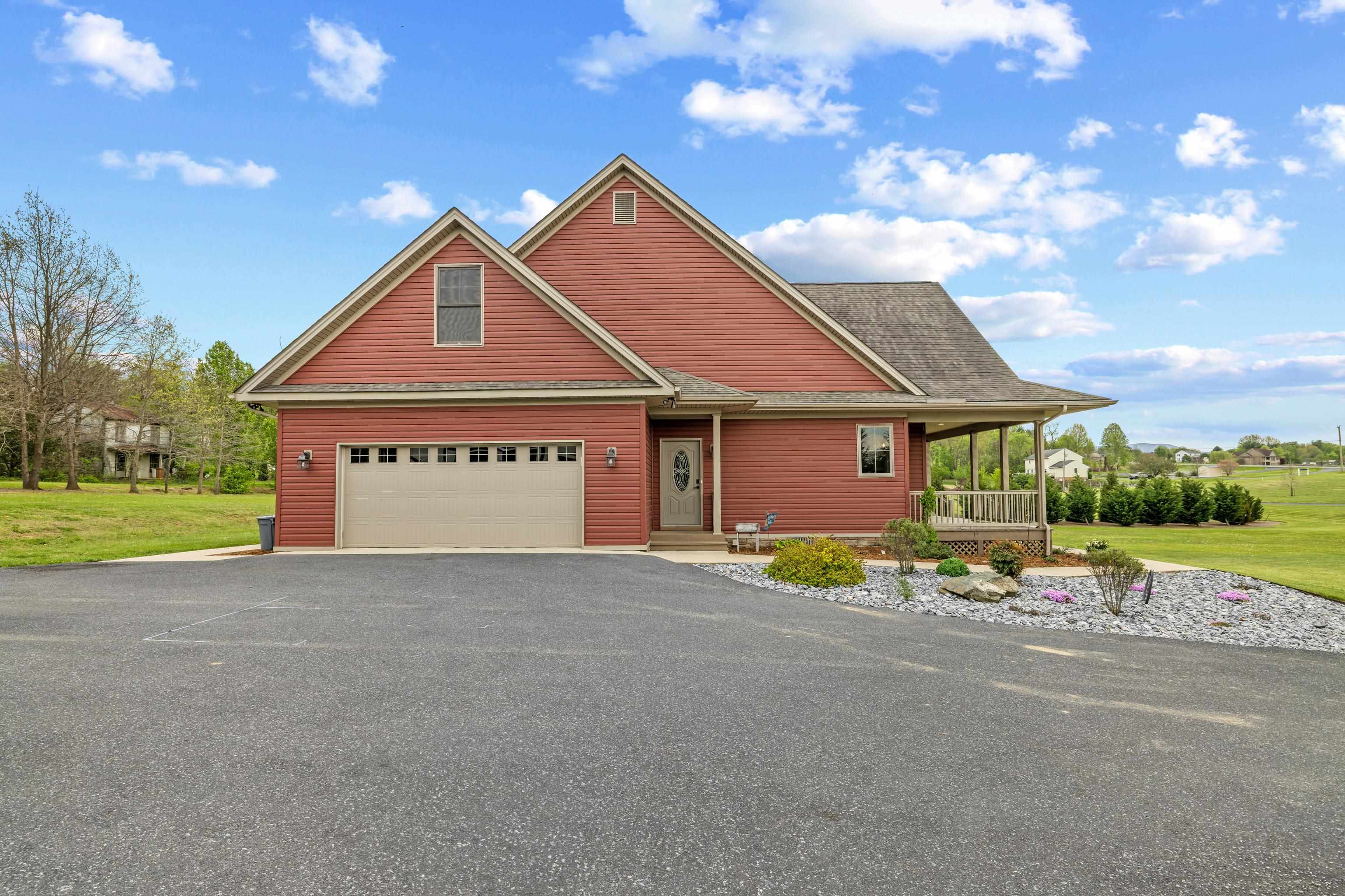 2390 TINKLING SPRING RD, STUARTS DRAFT, Virginia 24477, 3 Bedrooms Bedrooms, ,2 BathroomsBathrooms,Residential,2390 TINKLING SPRING RD,675858 MLS # 675858