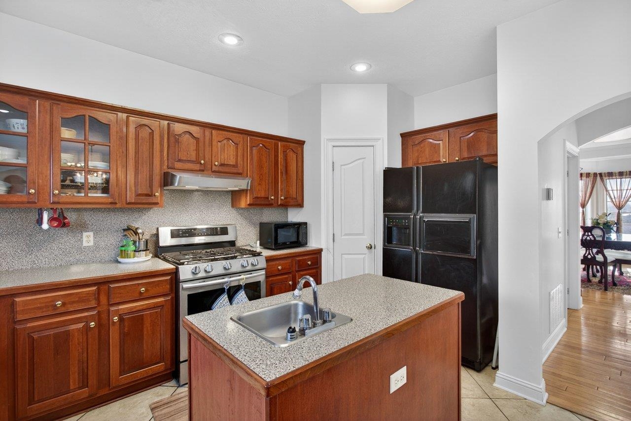 1837 PARK RD, HARRISONBURG, Virginia 22802, 5 Bedrooms Bedrooms, ,3 BathroomsBathrooms,Residential,1837 PARK RD,675862 MLS # 675862