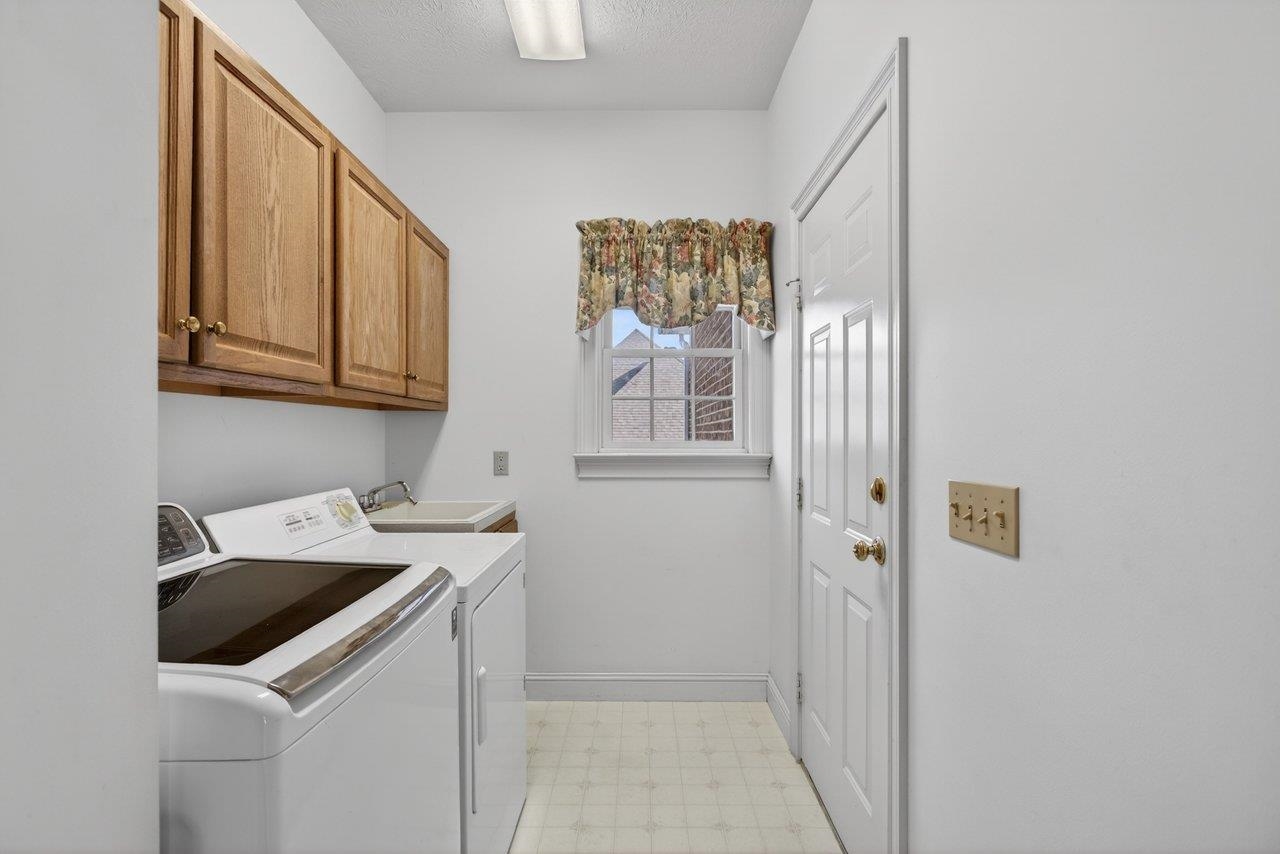 1837 PARK RD, HARRISONBURG, Virginia 22802, 5 Bedrooms Bedrooms, ,3 BathroomsBathrooms,Residential,1837 PARK RD,675862 MLS # 675862