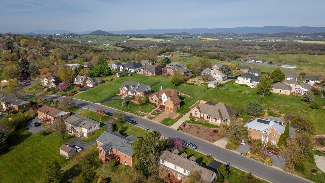 1837 PARK RD, HARRISONBURG, Virginia 22802, 5 Bedrooms Bedrooms, ,3 BathroomsBathrooms,Residential,1837 PARK RD,675862 MLS # 675862