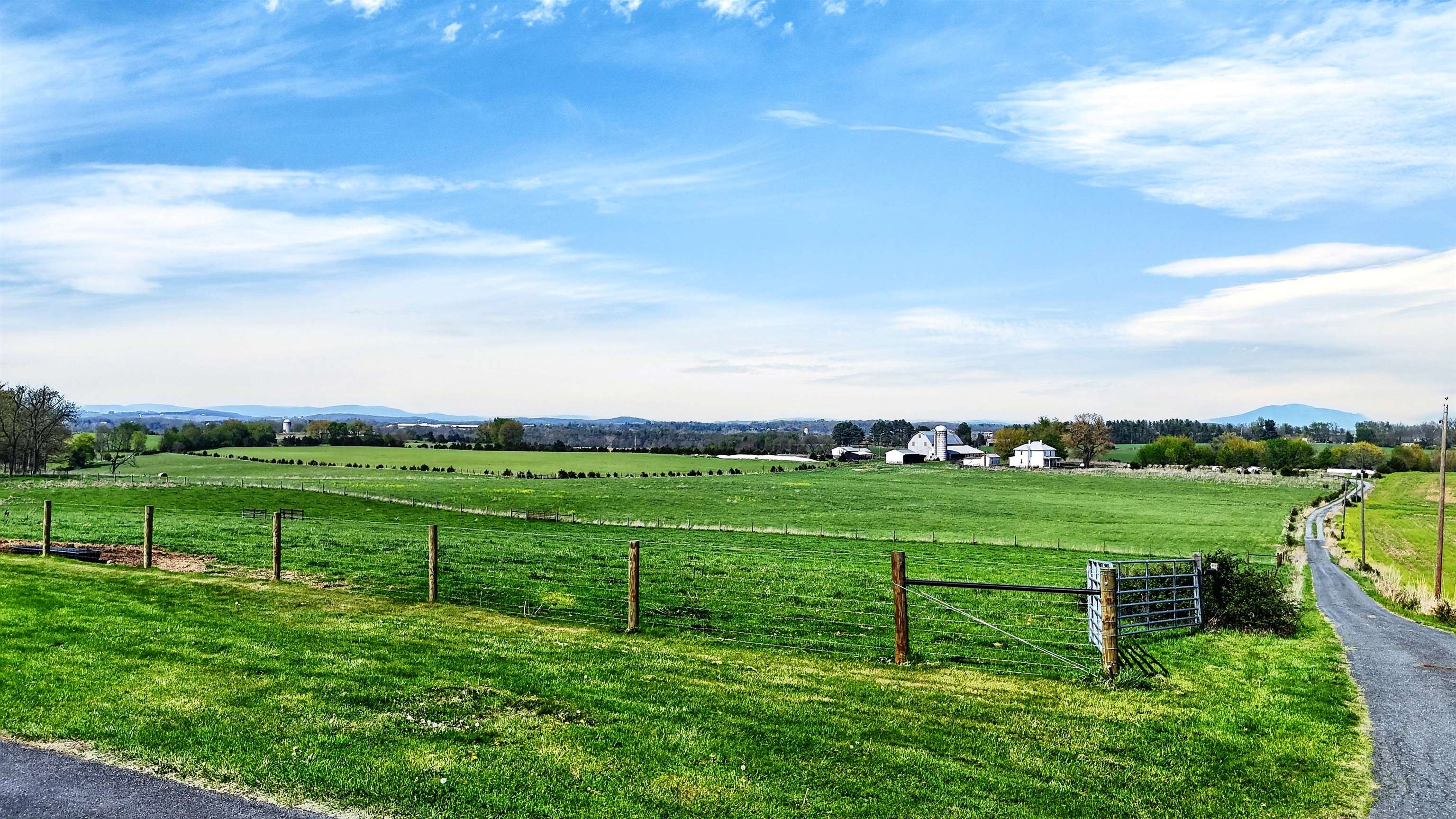 1522 DAM TOWN RD, FORT DEFIANCE, Virginia 24437, 3 Bedrooms Bedrooms, ,2 BathroomsBathrooms,Residential,1522 DAM TOWN RD,675869 MLS # 675869