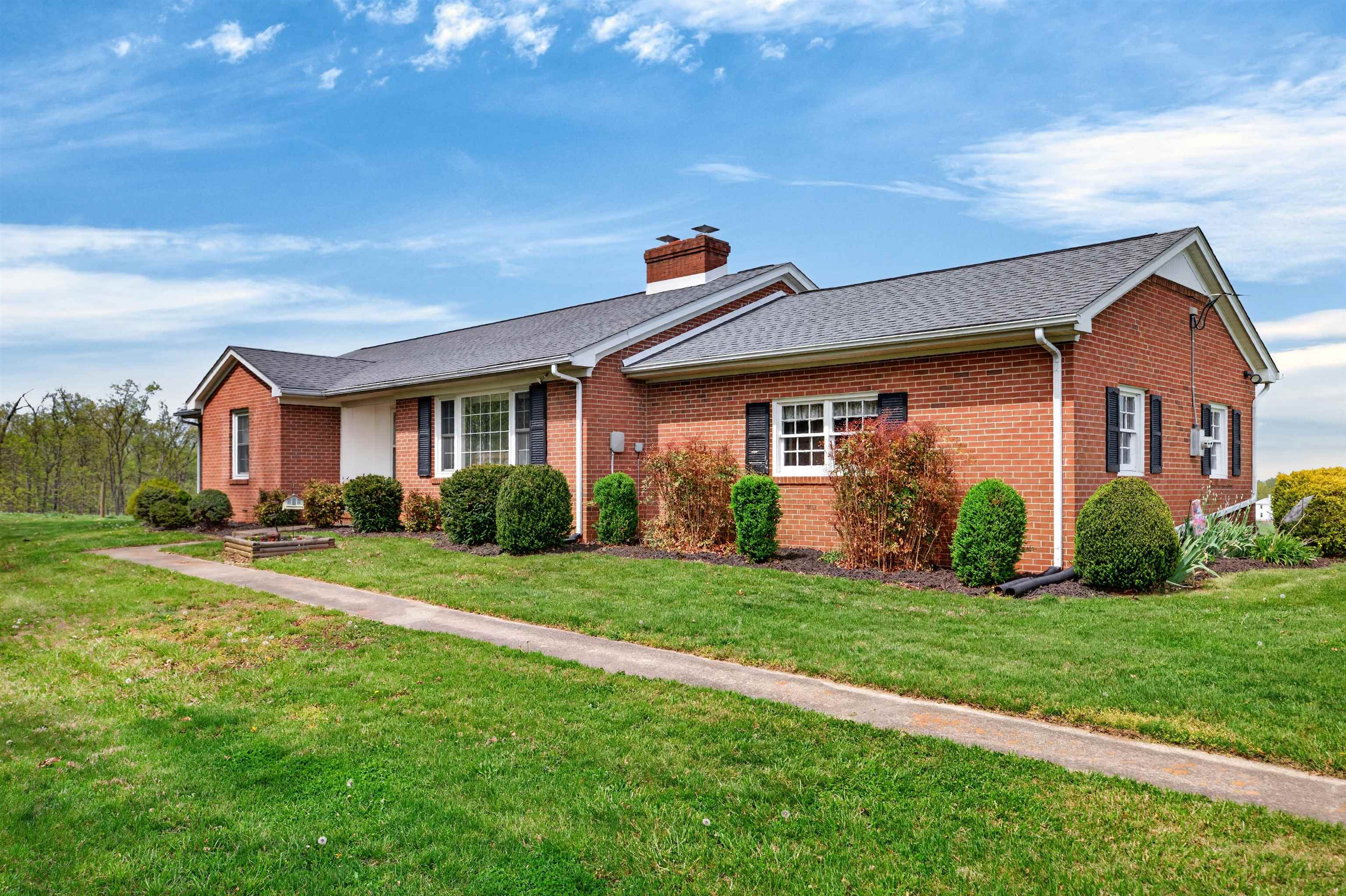 1522 DAM TOWN RD, FORT DEFIANCE, Virginia 24437, 3 Bedrooms Bedrooms, ,2 BathroomsBathrooms,Residential,1522 DAM TOWN RD,675869 MLS # 675869