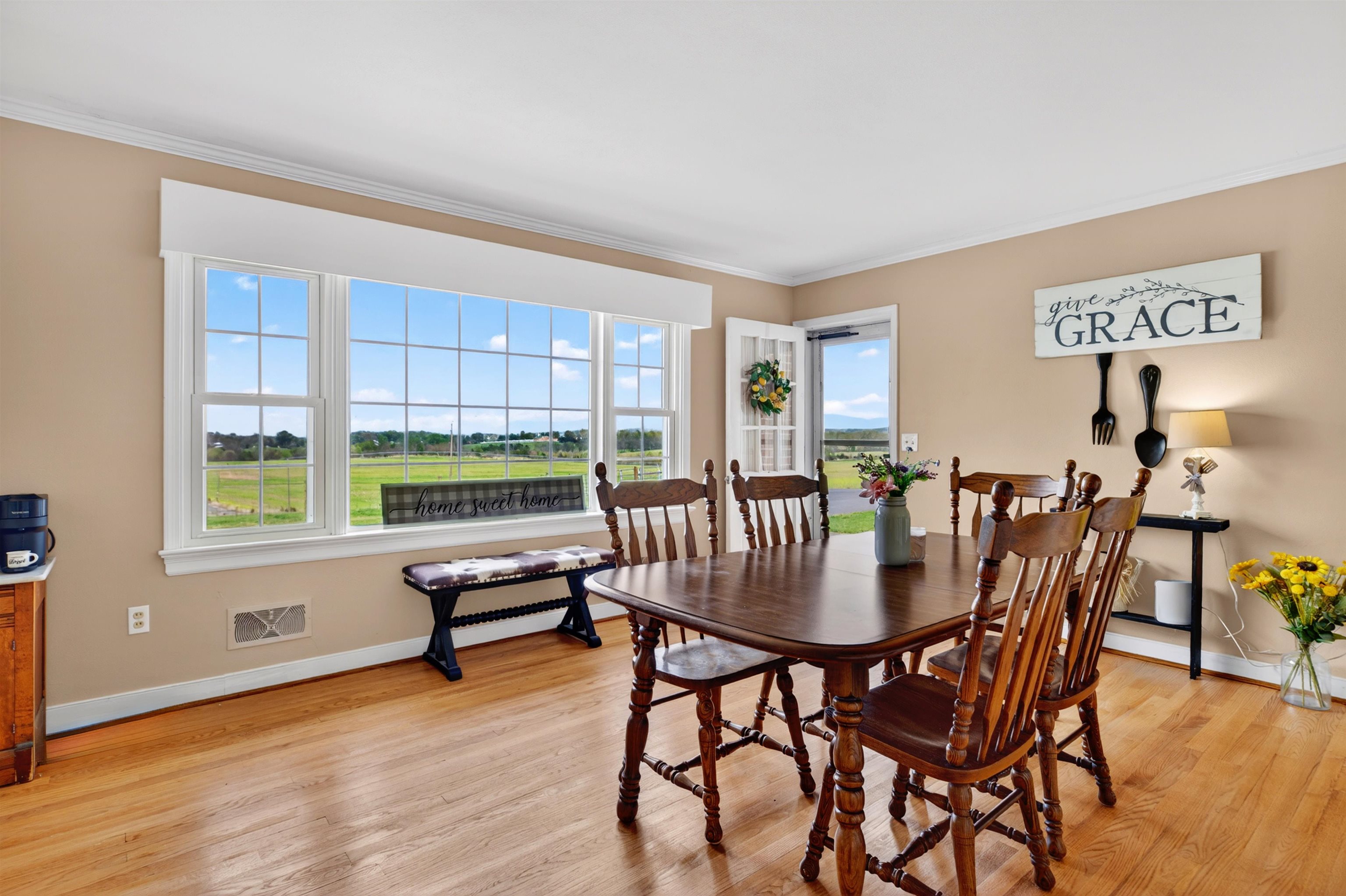 1522 DAM TOWN RD, FORT DEFIANCE, Virginia 24437, 3 Bedrooms Bedrooms, ,2 BathroomsBathrooms,Residential,1522 DAM TOWN RD,675869 MLS # 675869