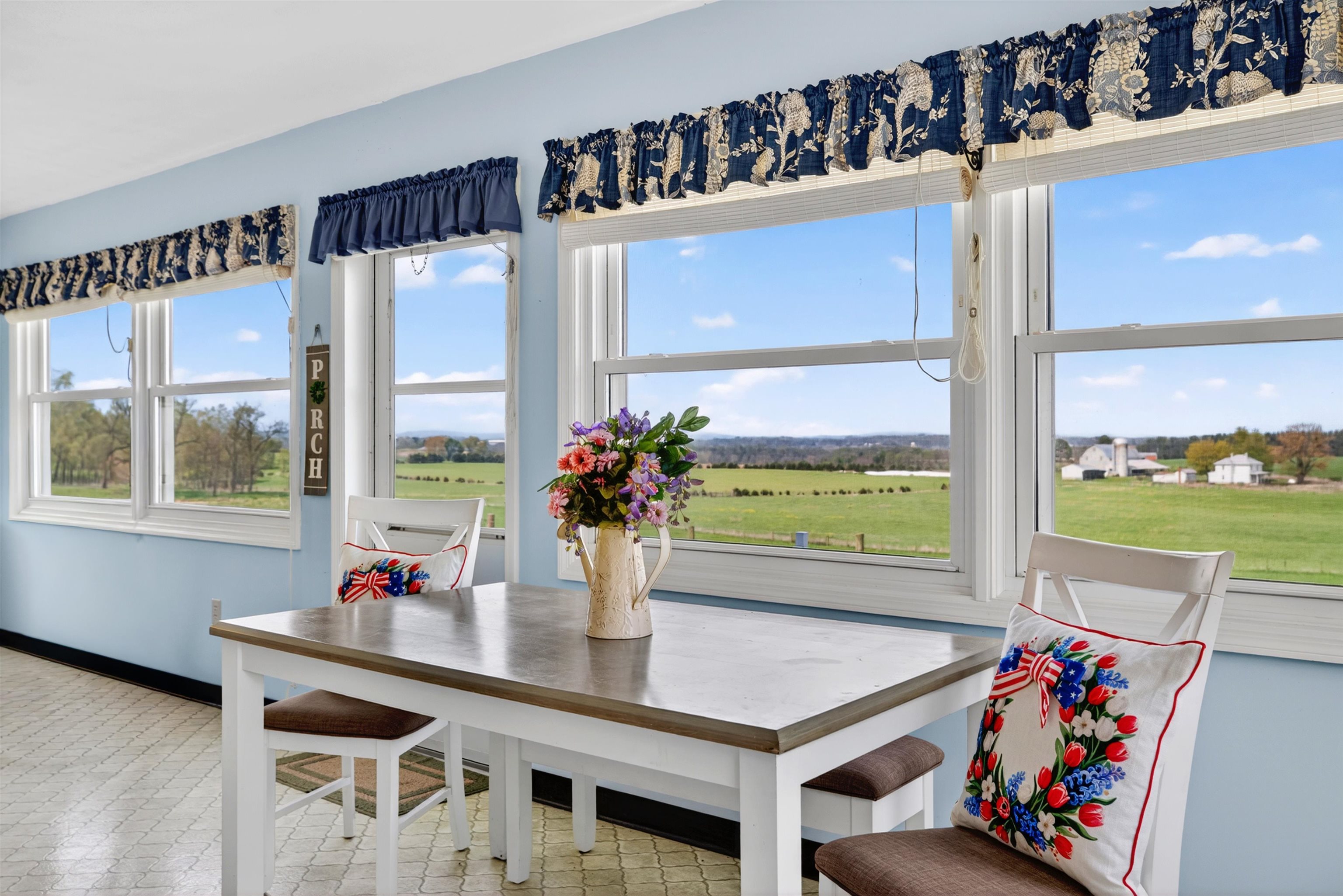 1522 DAM TOWN RD, FORT DEFIANCE, Virginia 24437, 3 Bedrooms Bedrooms, ,2 BathroomsBathrooms,Residential,1522 DAM TOWN RD,675869 MLS # 675869