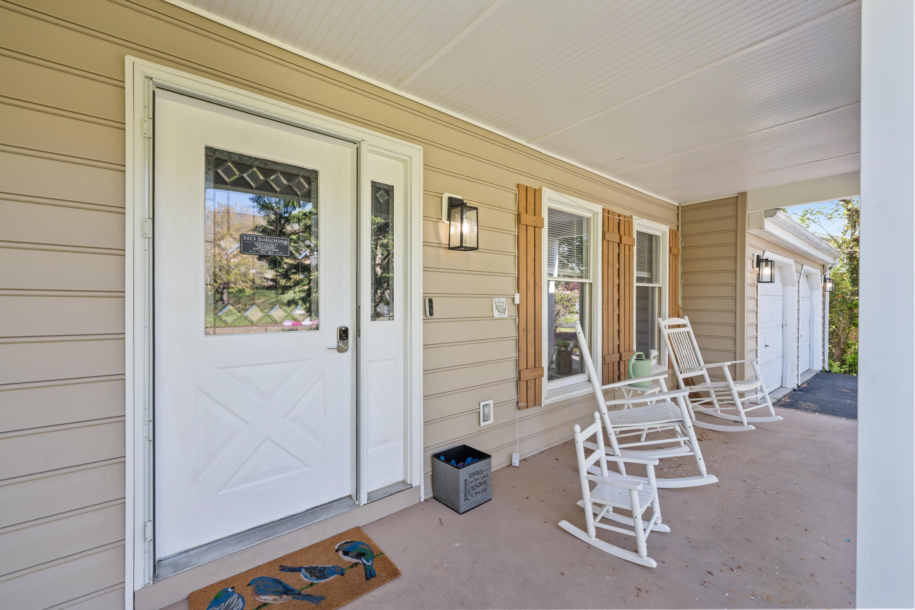 1368 BLUEWATER RD, ROCKINGHAM, Virginia 22801, 4 Bedrooms Bedrooms, ,3 BathroomsBathrooms,Residential,Home Sweet Home,1368 BLUEWATER RD,675875 MLS # 675875