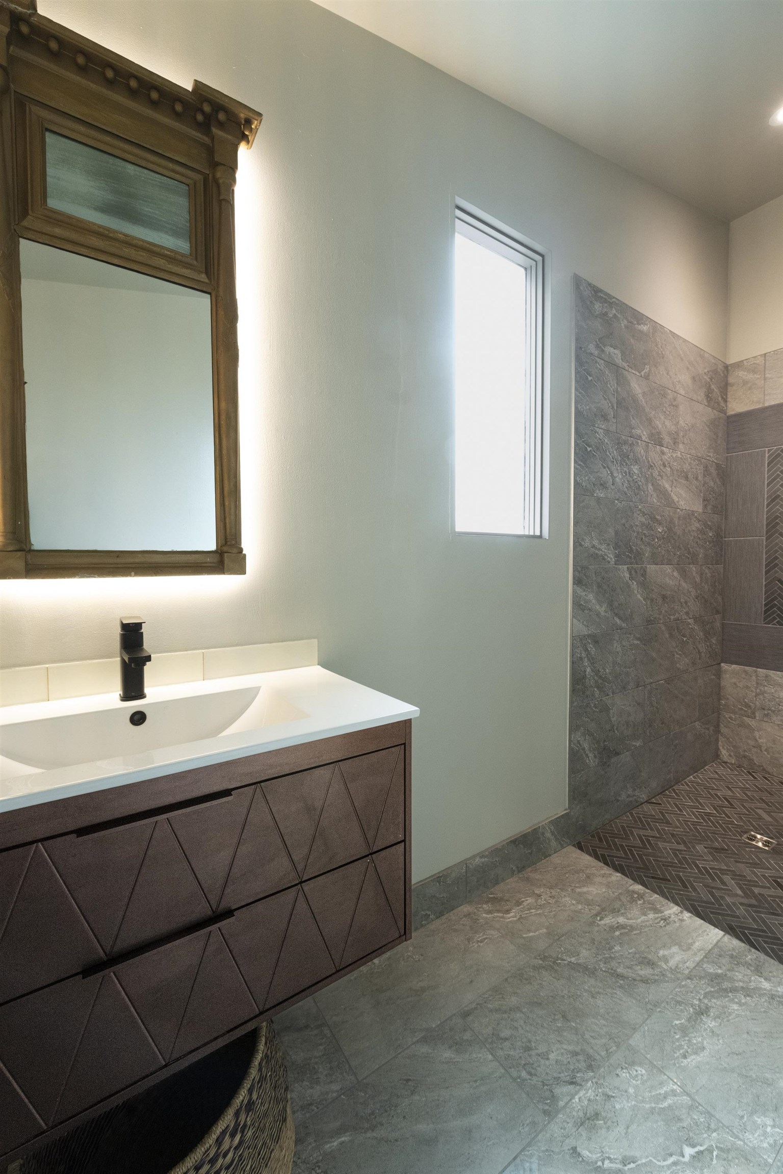 729 SELMA BLVD, STAUNTON, Virginia 24401, 4 Bedrooms Bedrooms, ,3 BathroomsBathrooms,Residential,729 SELMA BLVD,675877 MLS # 675877