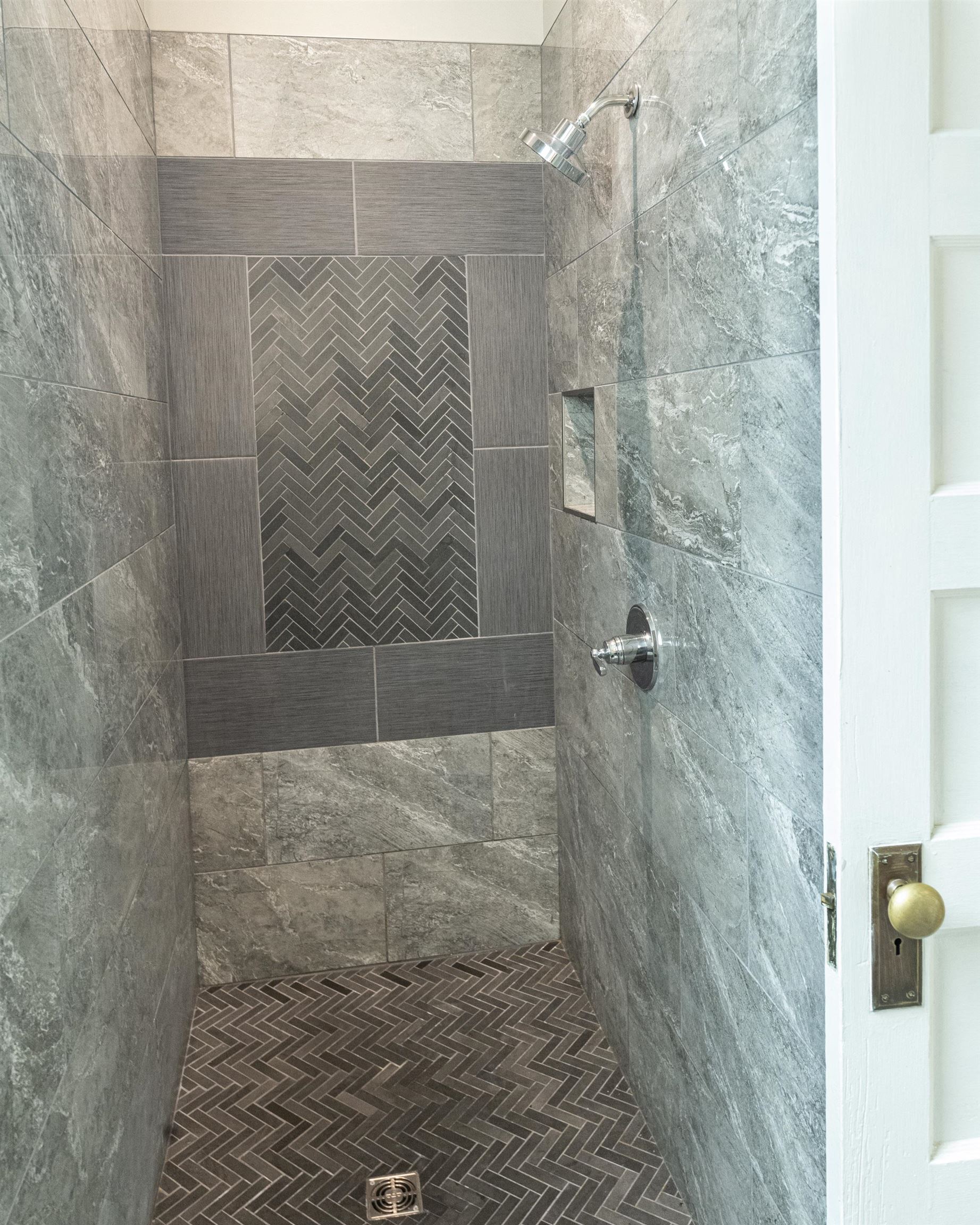 729 SELMA BLVD, STAUNTON, Virginia 24401, 4 Bedrooms Bedrooms, ,3 BathroomsBathrooms,Residential,729 SELMA BLVD,675877 MLS # 675877