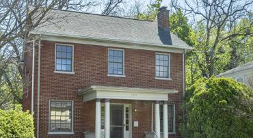 729 SELMA BLVD, STAUNTON, Virginia 24401, 4 Bedrooms Bedrooms, ,3 BathroomsBathrooms,Residential,729 SELMA BLVD,675877 MLS # 675877