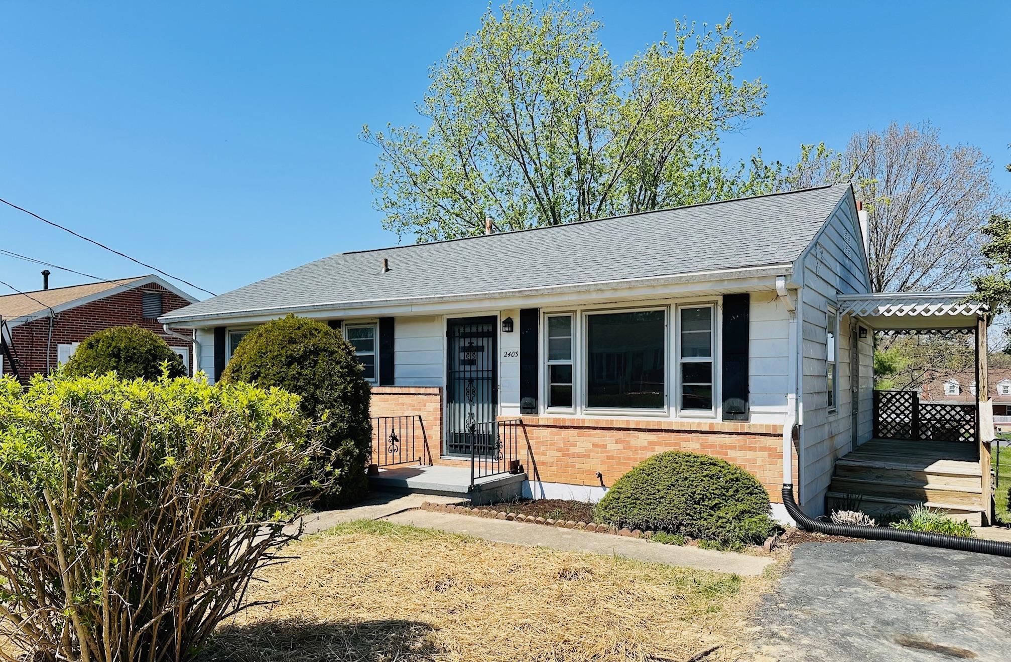 2403 PARK HILL RD, STAUNTON, Virginia 24401, 3 Bedrooms Bedrooms, ,1 BathroomBathrooms,Residential,2403 PARK HILL RD,675883 MLS # 675883