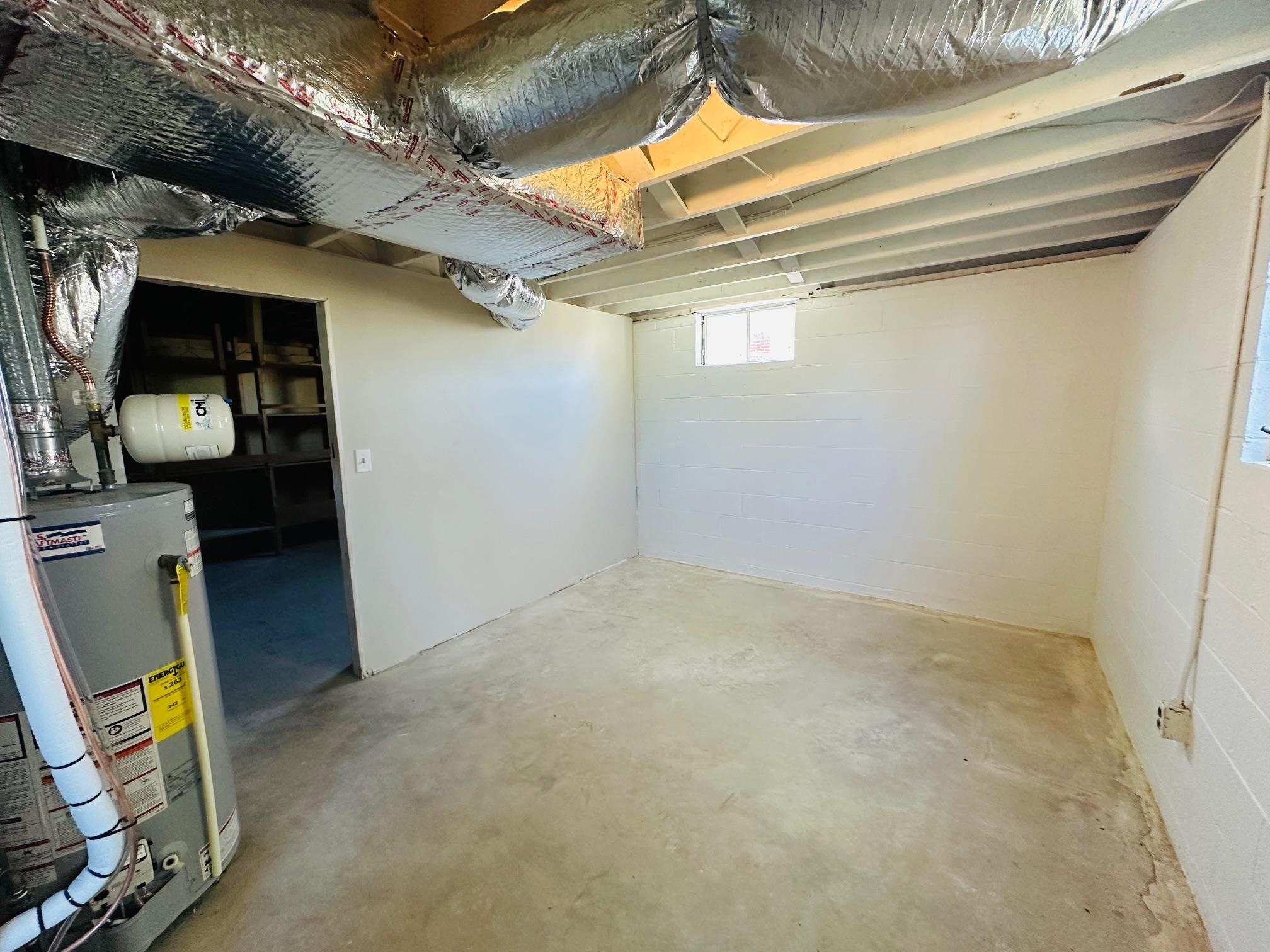 2403 PARK HILL RD, STAUNTON, Virginia 24401, 3 Bedrooms Bedrooms, ,1 BathroomBathrooms,Residential,2403 PARK HILL RD,675883 MLS # 675883