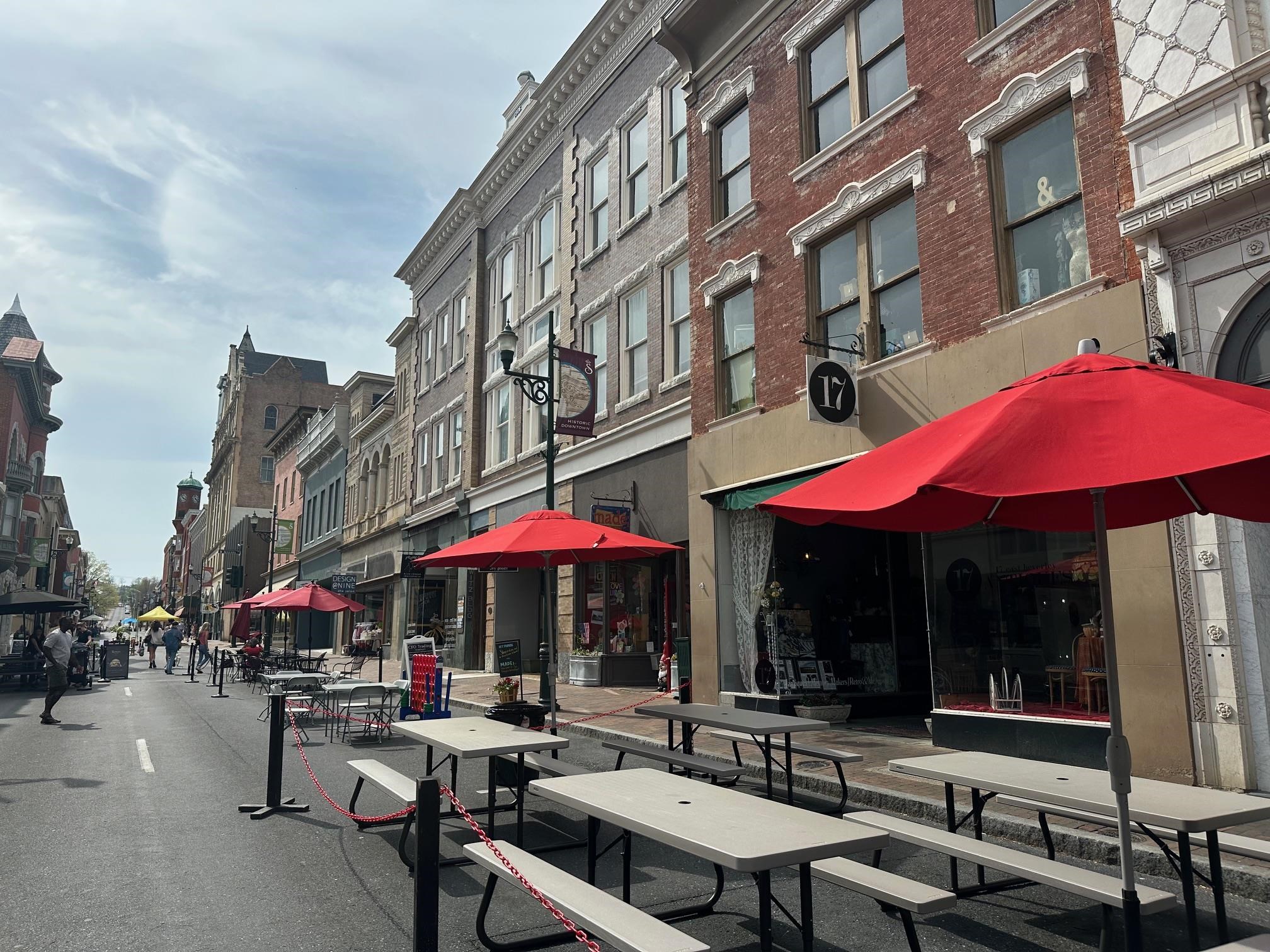 2403 PARK HILL RD, STAUNTON, Virginia 24401, 3 Bedrooms Bedrooms, ,1 BathroomBathrooms,Residential,2403 PARK HILL RD,675883 MLS # 675883