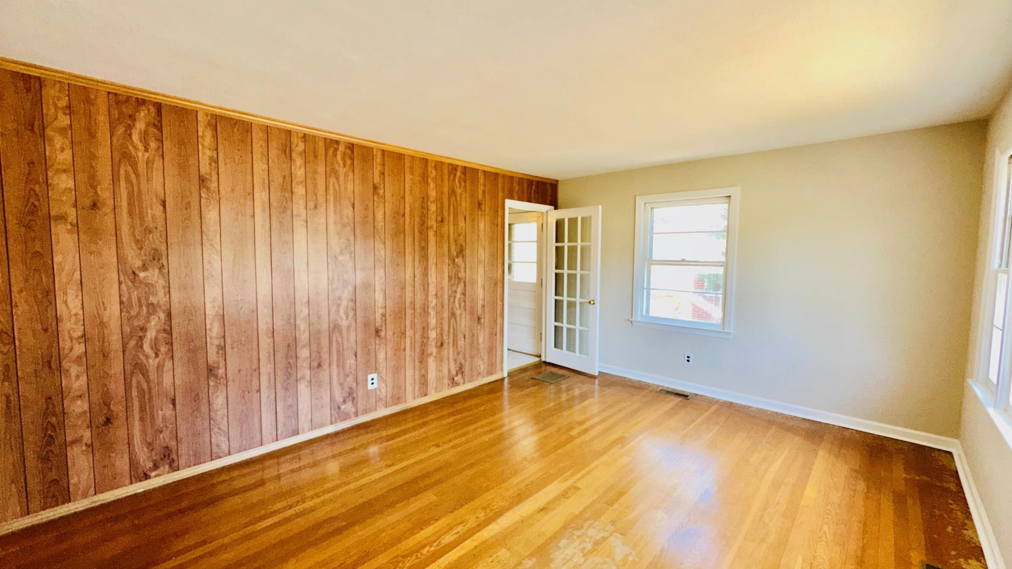 2403 PARK HILL RD, STAUNTON, Virginia 24401, 3 Bedrooms Bedrooms, ,1 BathroomBathrooms,Residential,2403 PARK HILL RD,675883 MLS # 675883