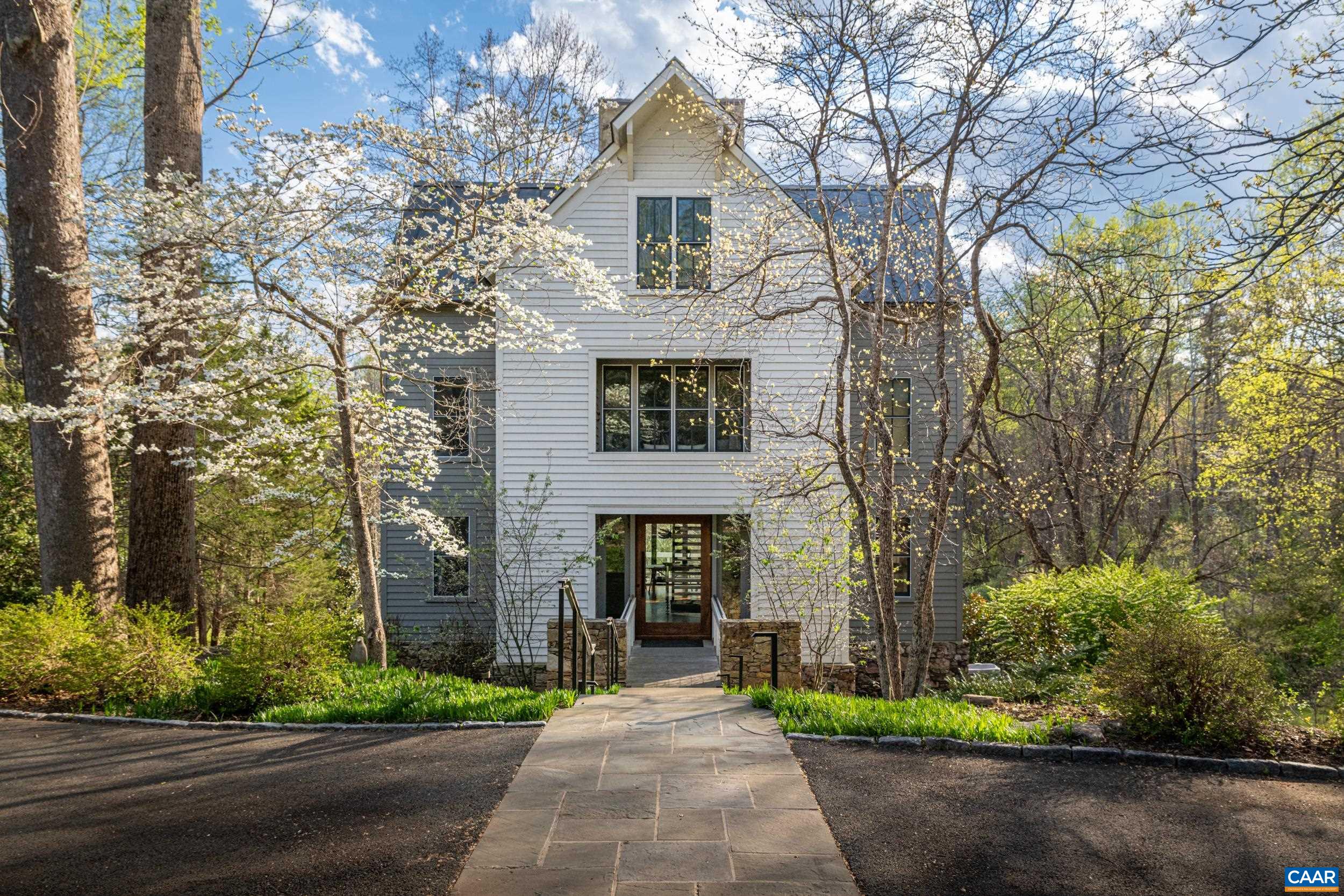 1500 LONDON RD, CHARLOTTESVILLE, Virginia 22901, 4 Bedrooms Bedrooms, ,3 BathroomsBathrooms,Residential,1500 LONDON RD,675887 MLS # 675887