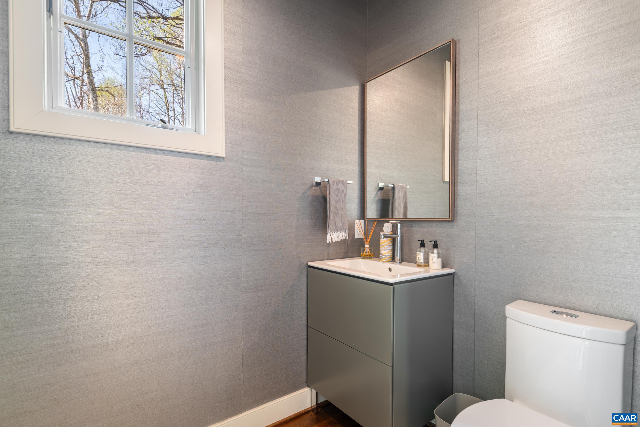 1500 LONDON RD, CHARLOTTESVILLE, Virginia 22901, 4 Bedrooms Bedrooms, ,3 BathroomsBathrooms,Residential,1500 LONDON RD,675887 MLS # 675887