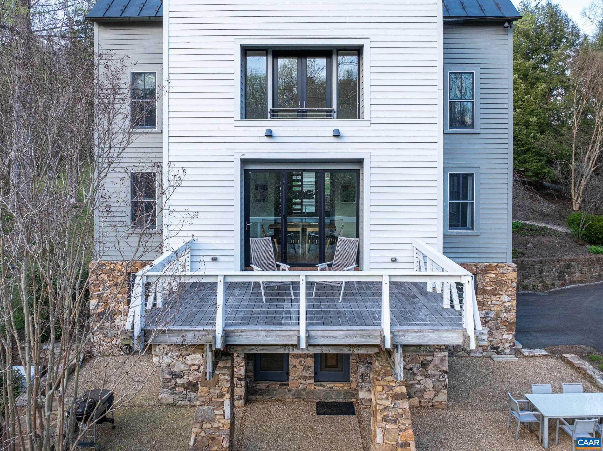 1500 LONDON RD, CHARLOTTESVILLE, Virginia 22901, 4 Bedrooms Bedrooms, ,3 BathroomsBathrooms,Residential,1500 LONDON RD,675887 MLS # 675887