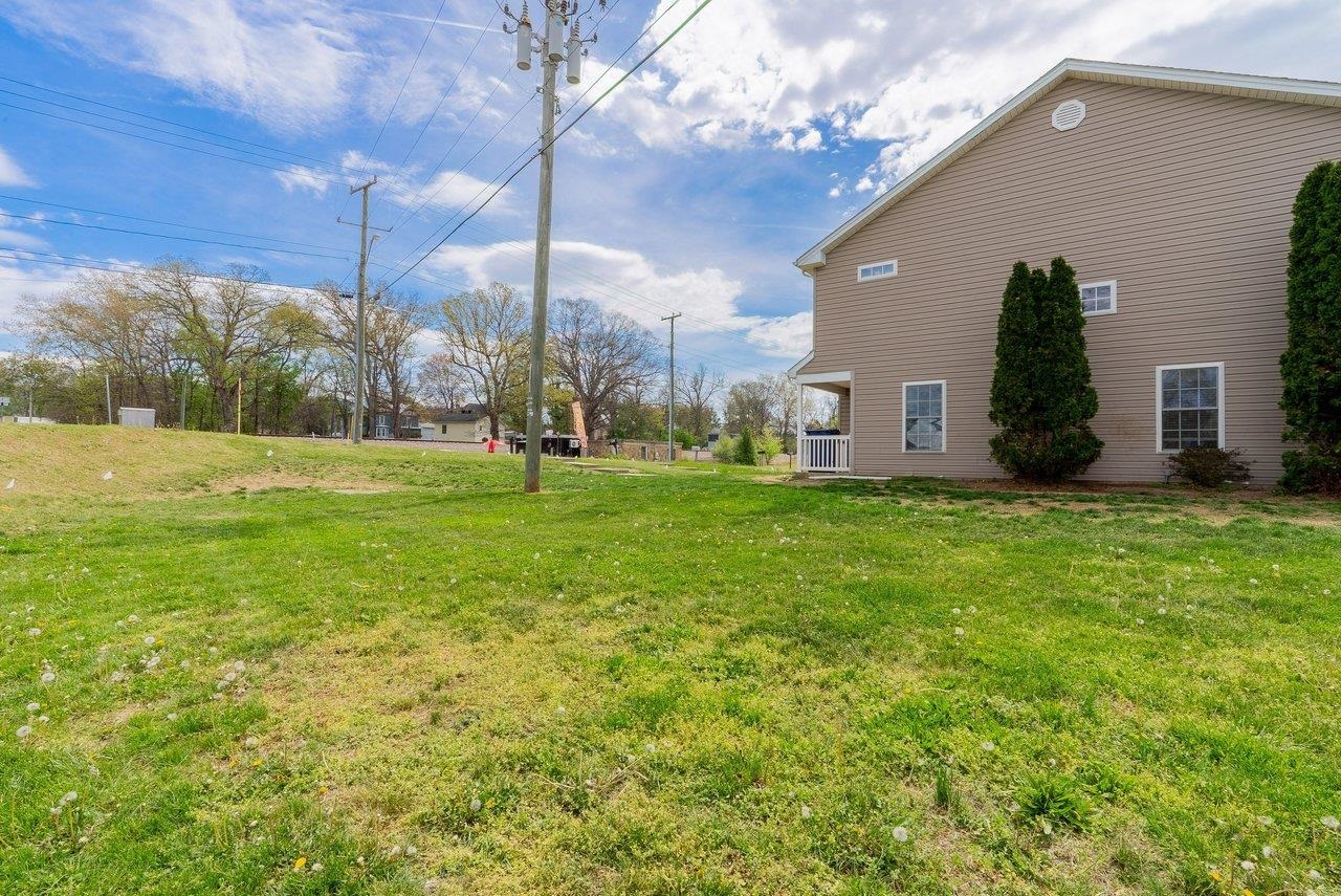 223 ASPEN AVE, GROTTOES, Virginia 24441, 3 Bedrooms Bedrooms, ,2 BathroomsBathrooms,Residential,223 ASPEN AVE,675893 MLS # 675893