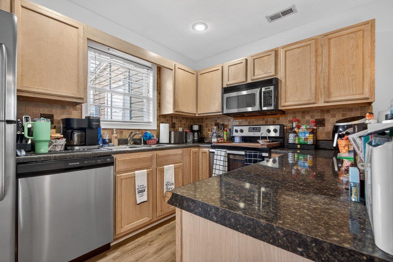 223 ASPEN AVE, GROTTOES, Virginia 24441, 3 Bedrooms Bedrooms, ,2 BathroomsBathrooms,Residential,223 ASPEN AVE,675893 MLS # 675893