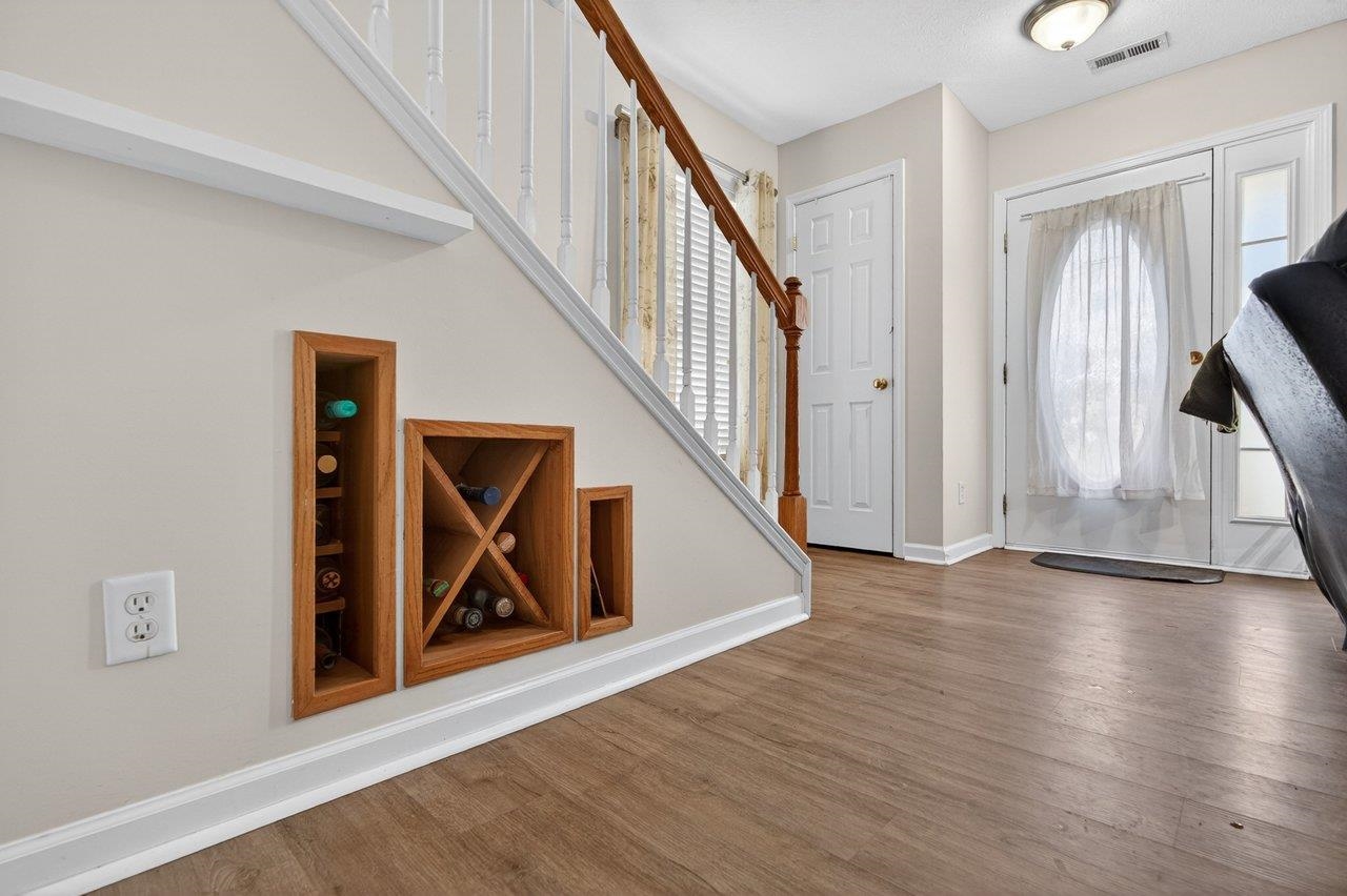 223 ASPEN AVE, GROTTOES, Virginia 24441, 3 Bedrooms Bedrooms, ,2 BathroomsBathrooms,Residential,223 ASPEN AVE,675893 MLS # 675893